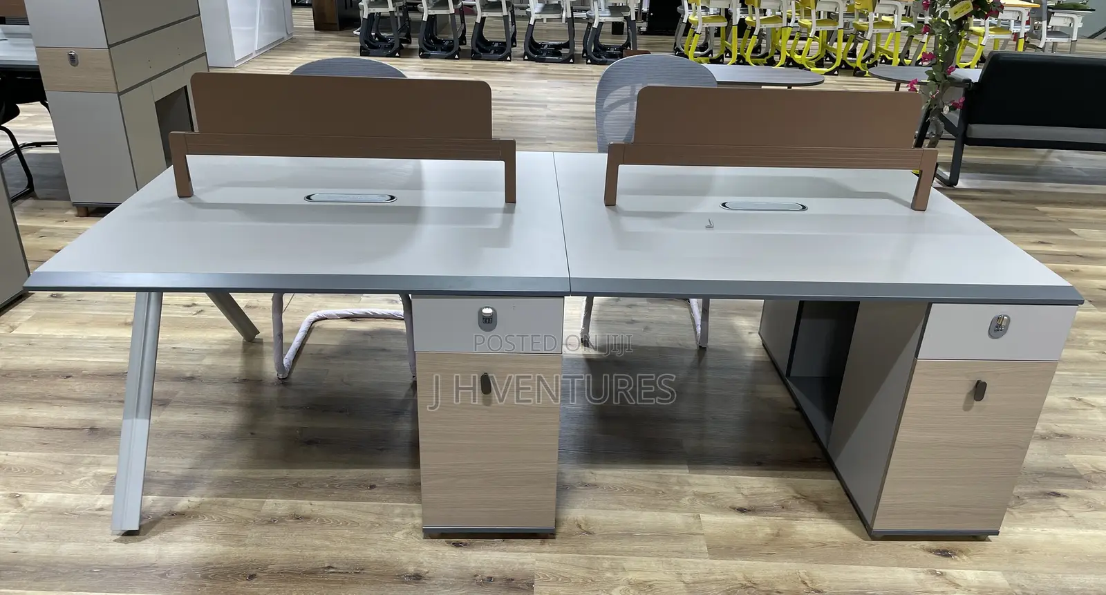 4 Seater Workstation