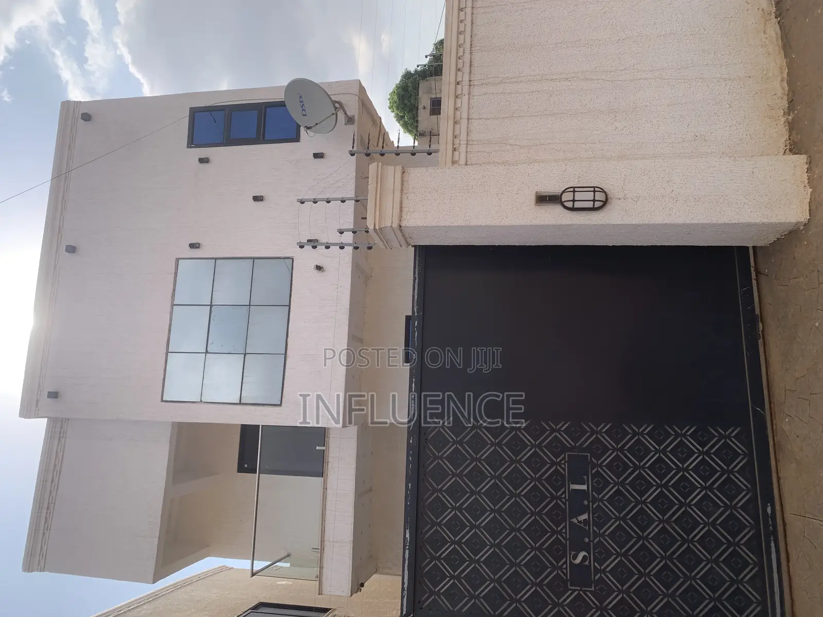 Furnished 2bdrm House in School Junction Area, East Legon for rent