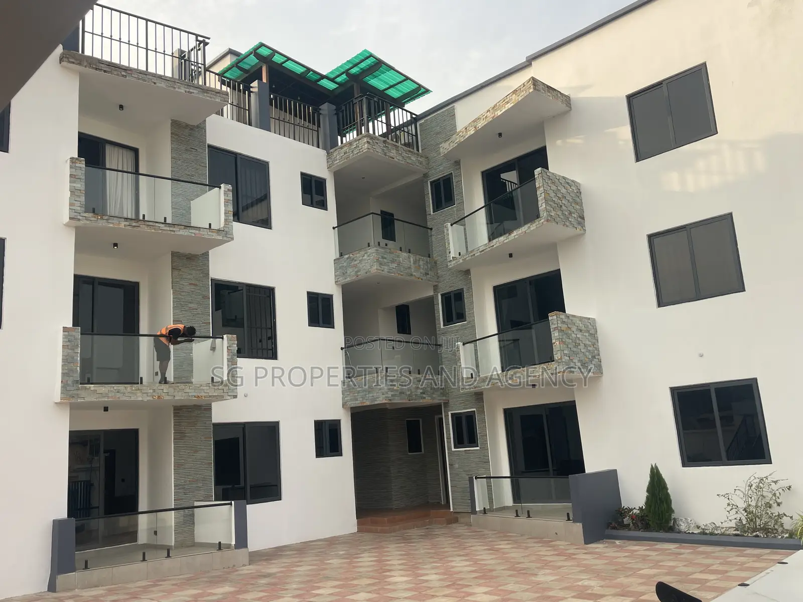 3bdrm Apartment in Coastal, Coca Cola for rent