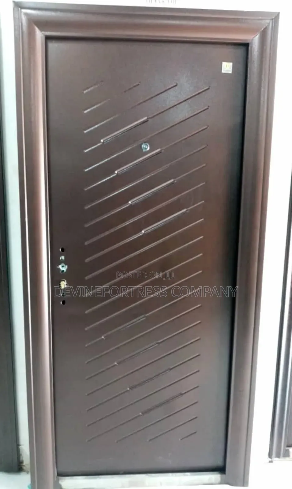 Quality Executive Smooth Splendor Sec Door