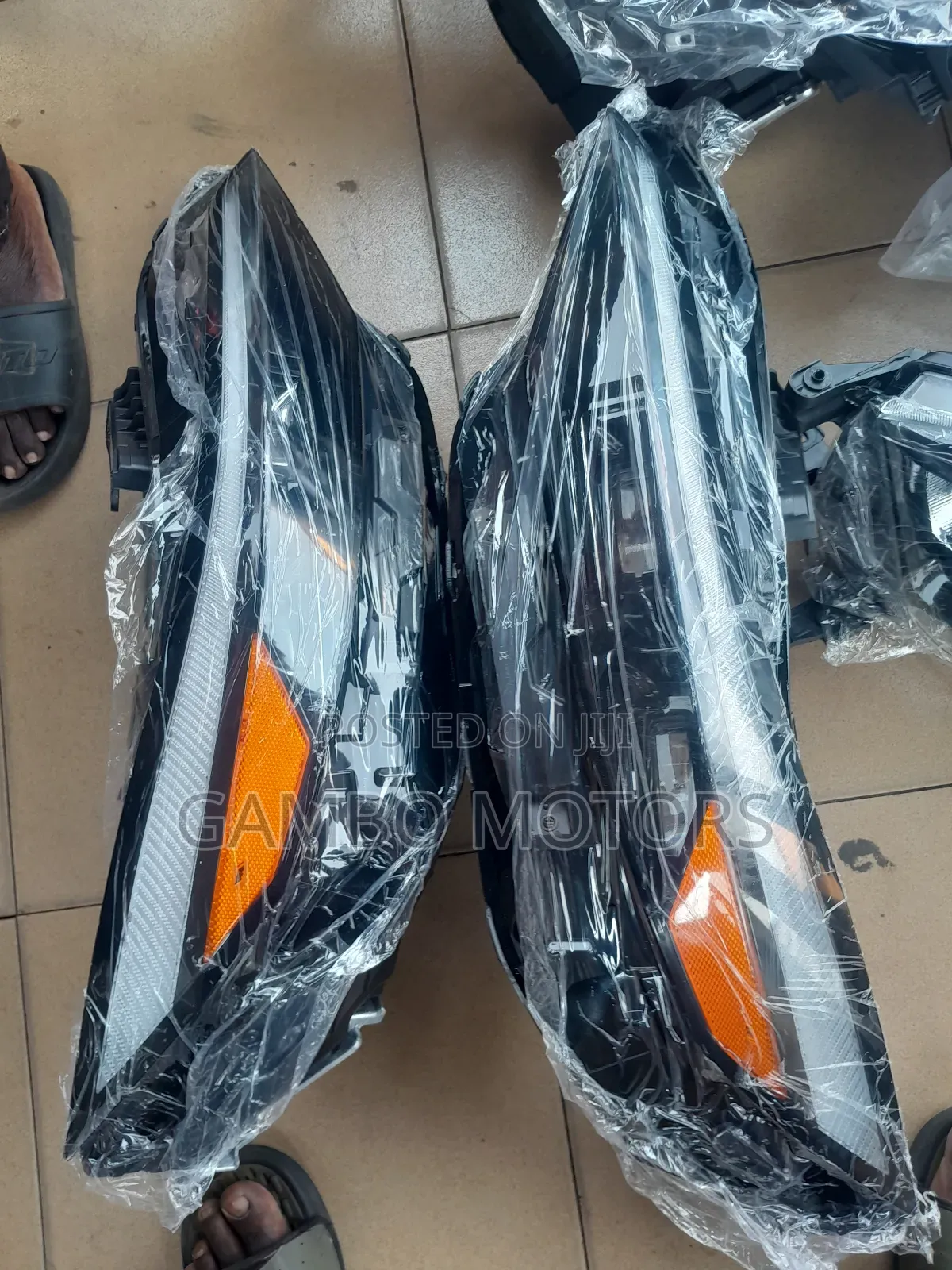 Hyundai Elantra 2025 Headlight Pair