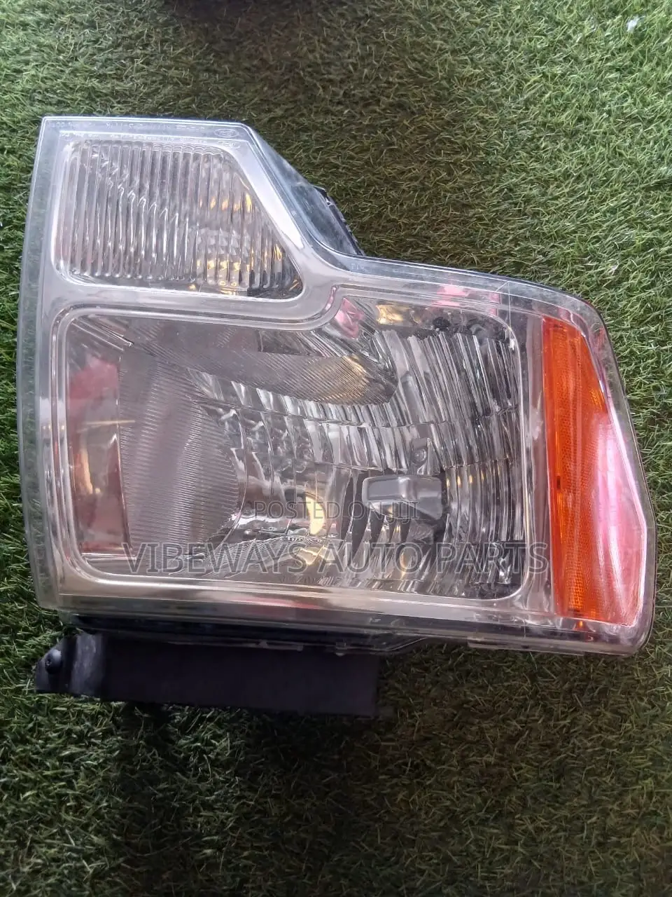 Ford F-150 2009-2014 Headlight Used