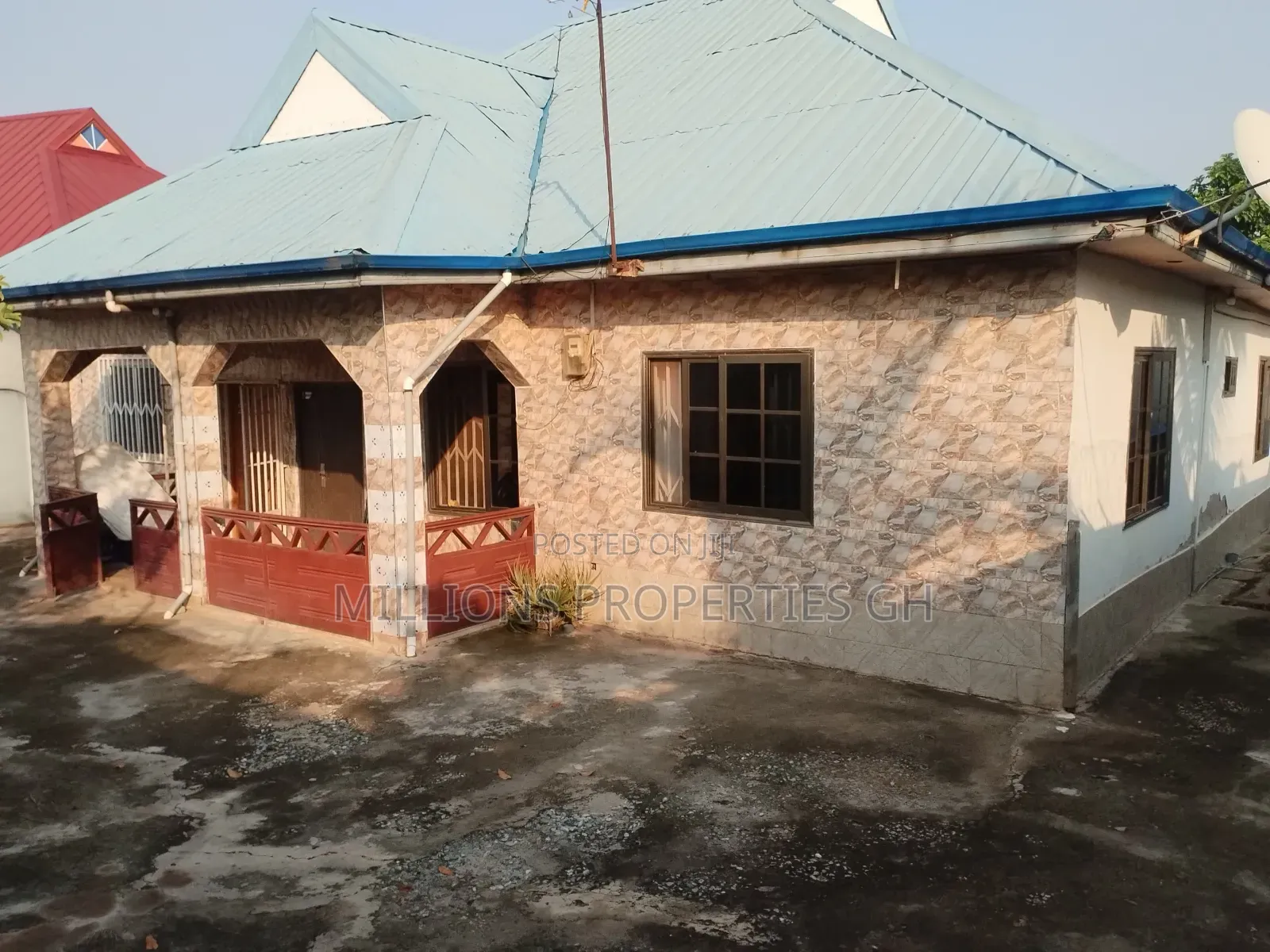 4bdrm House in Millions Properties, Kumasi Metropolitan for sale