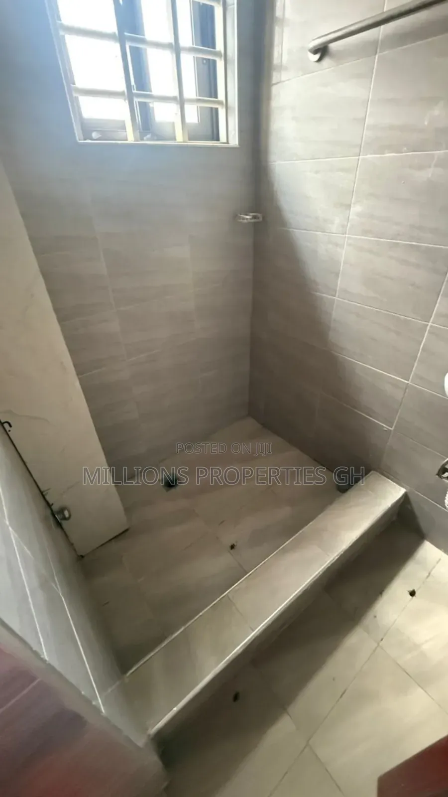 4bdrm House in Millions Properties, Kumasi Metropolitan for sale