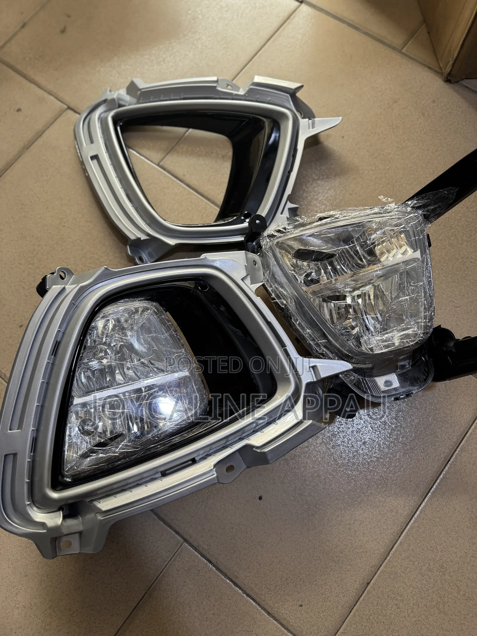Kia Serento 2017 Fog Light and Cover