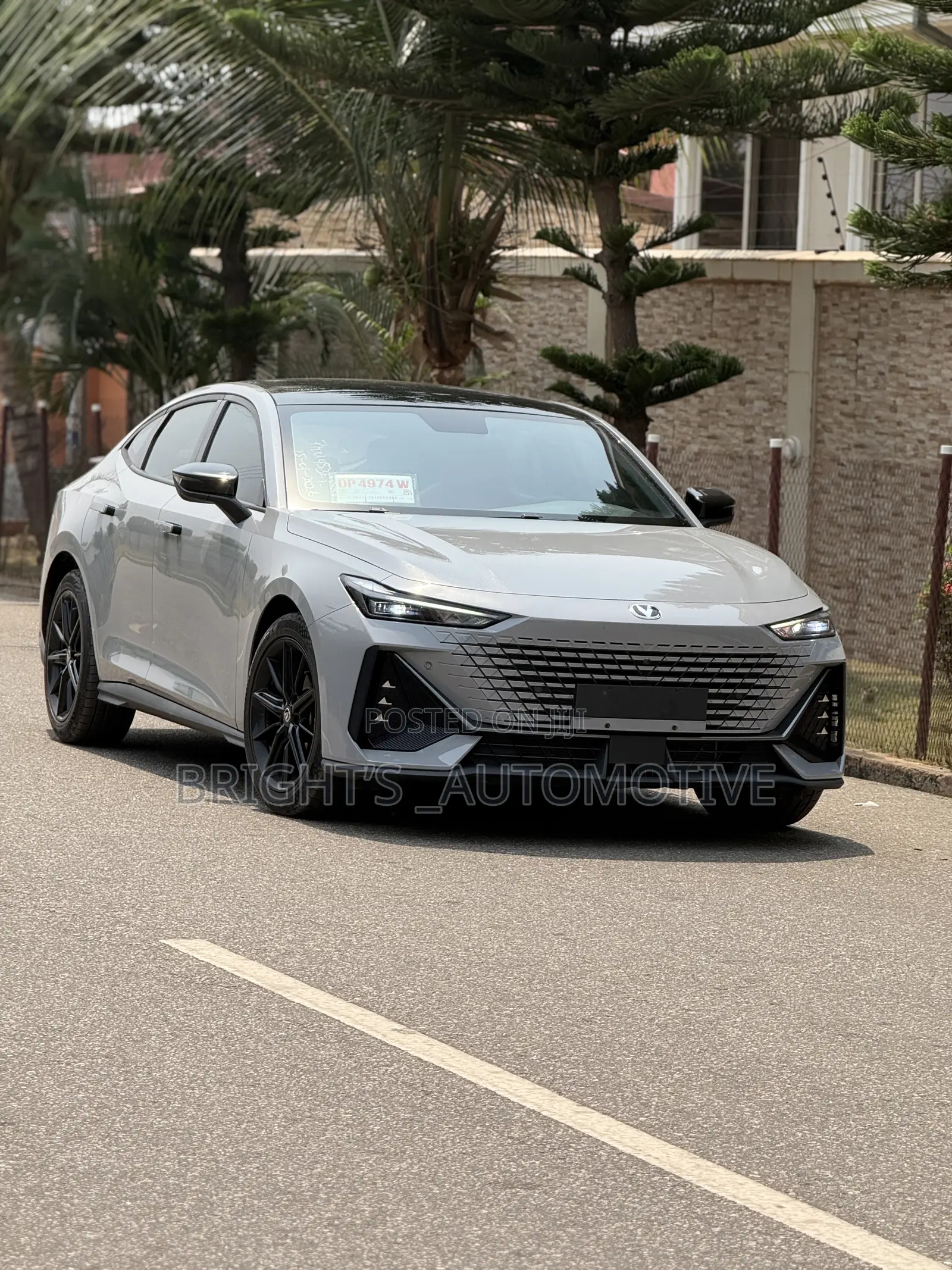 Changan UNI-V 1.5 Petrol FWD 2023 Silver