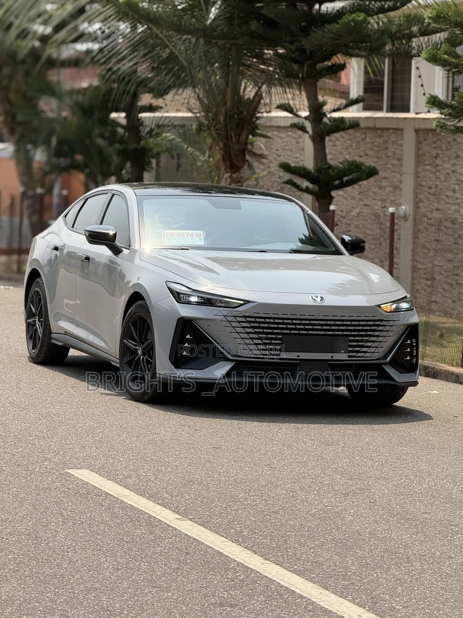 Changan UNI-V 1.5 Petrol FWD 2023 Silver