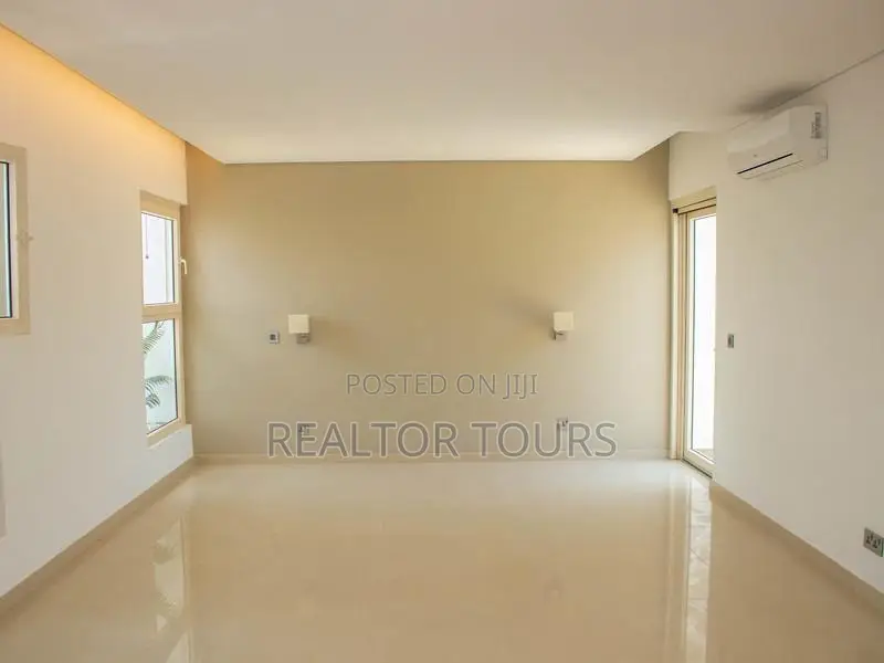 4bdrm Townhouse / Terrace in Cantonments for rent