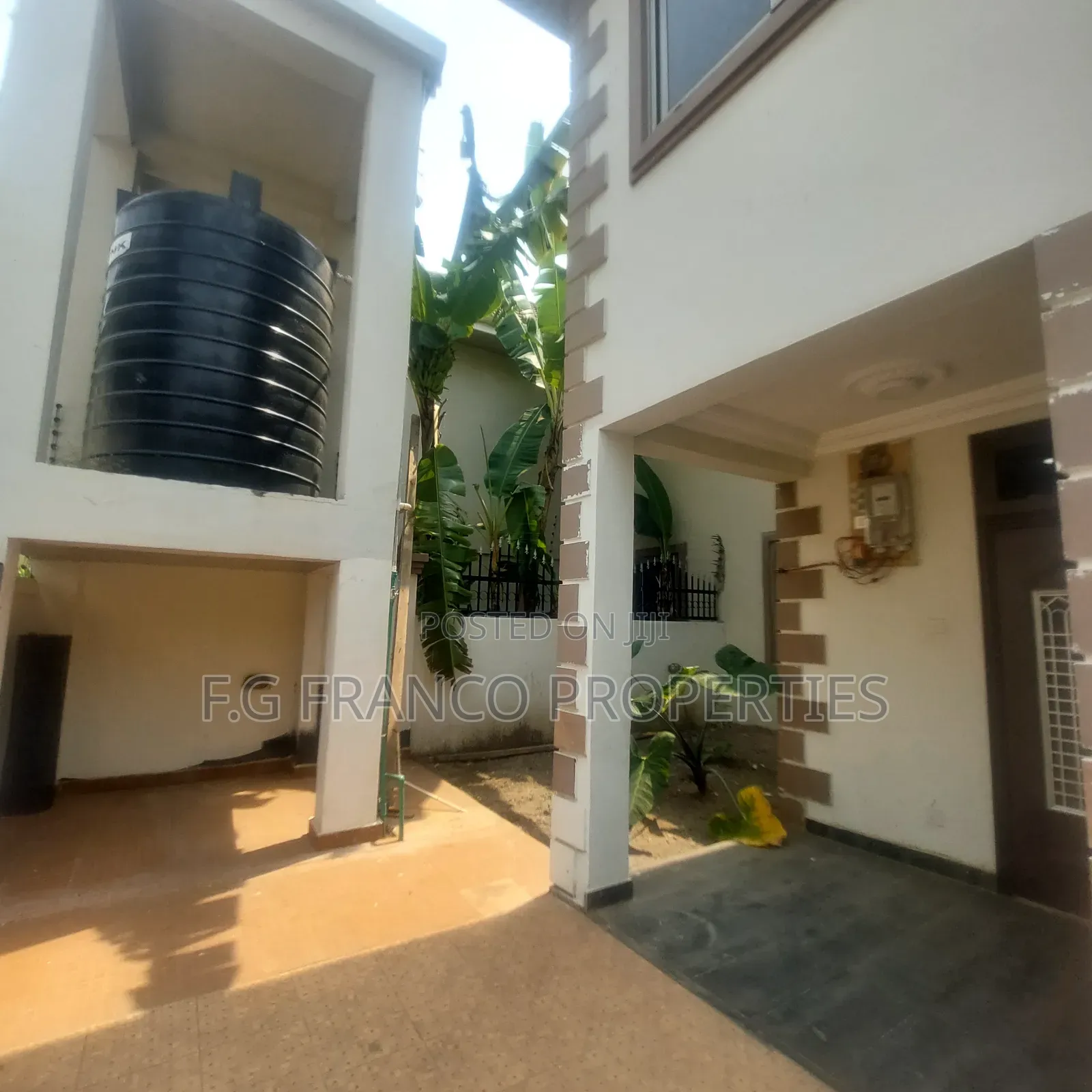 4bdrm House in Kg Franco Properties, Airport Residential Area for rent
