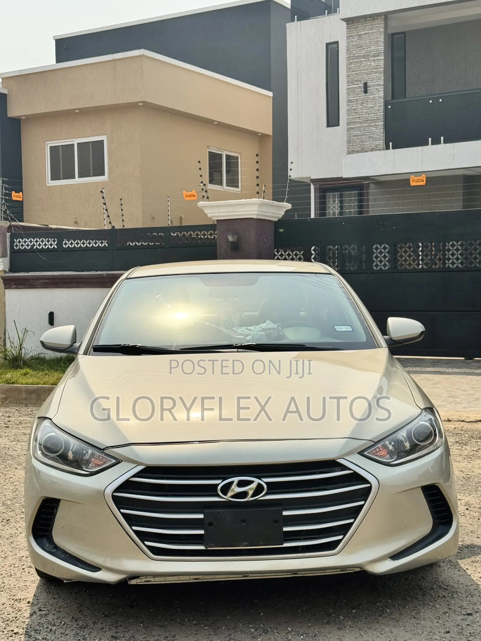 Hyundai Elantra SE Sedan FWD (2.0L 4cyl 6M) 2017 Beige