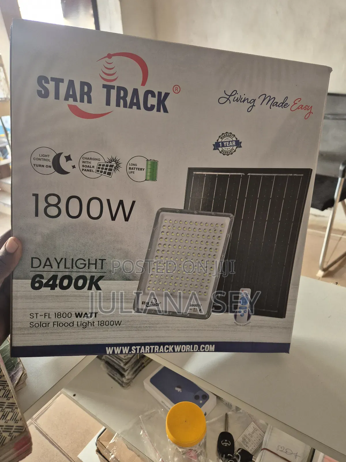 Solar Light 1800w for Homes and Offices