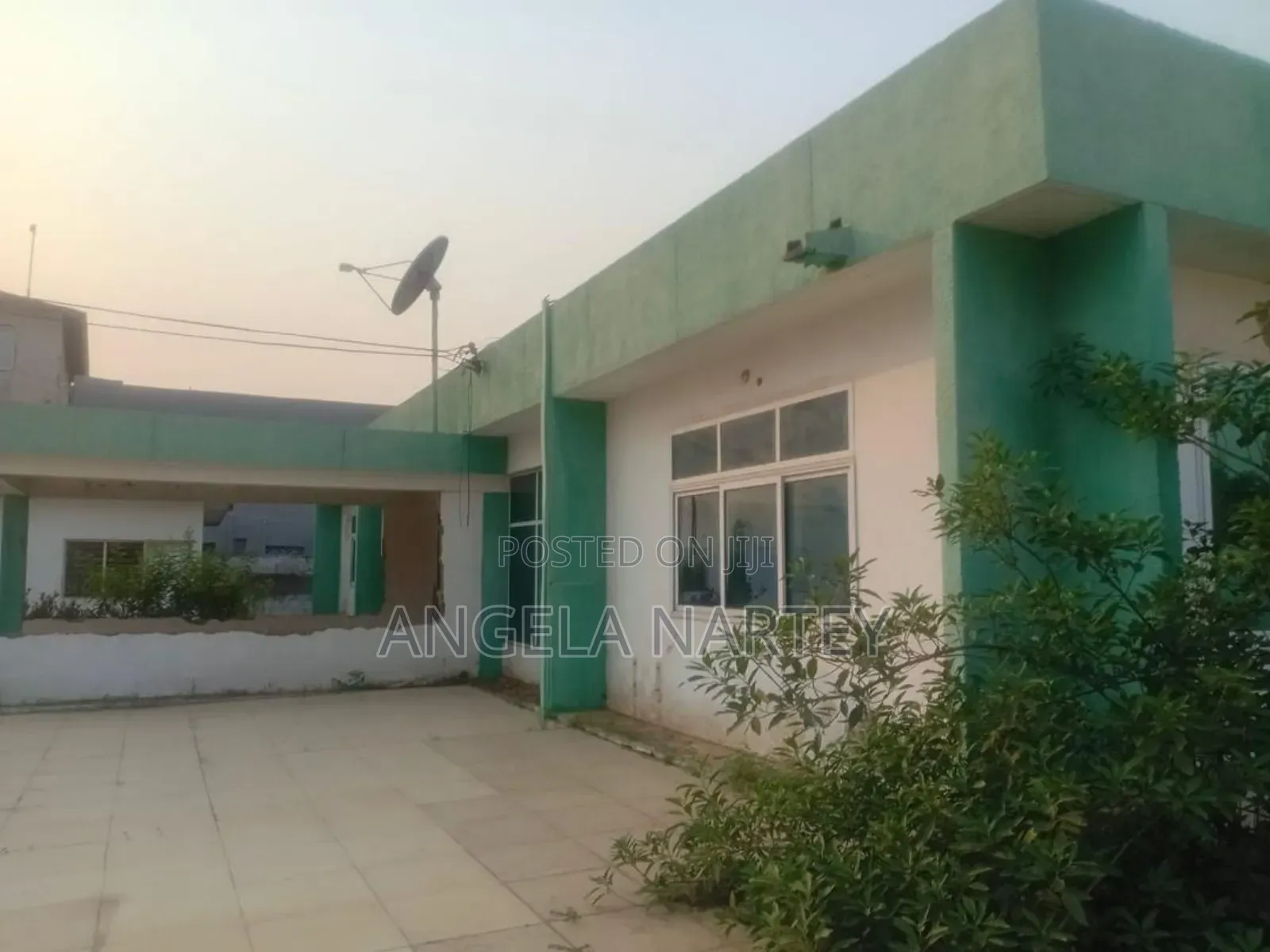 6bdrm House in Dzorwulu for sale