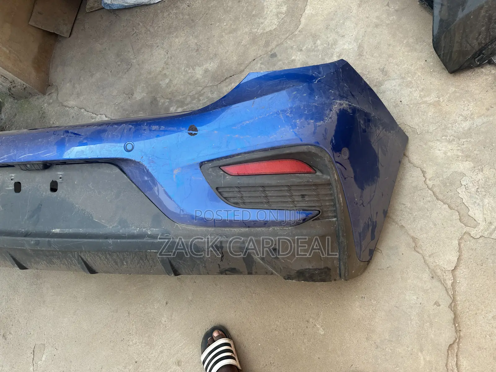 Chevy Cruze 2018 Hatchback Back Bumper Available