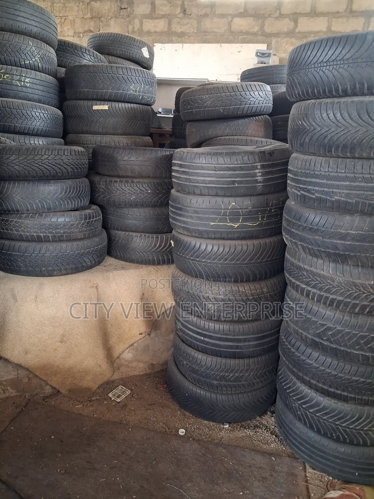 Car Tyres for Commercial and Private