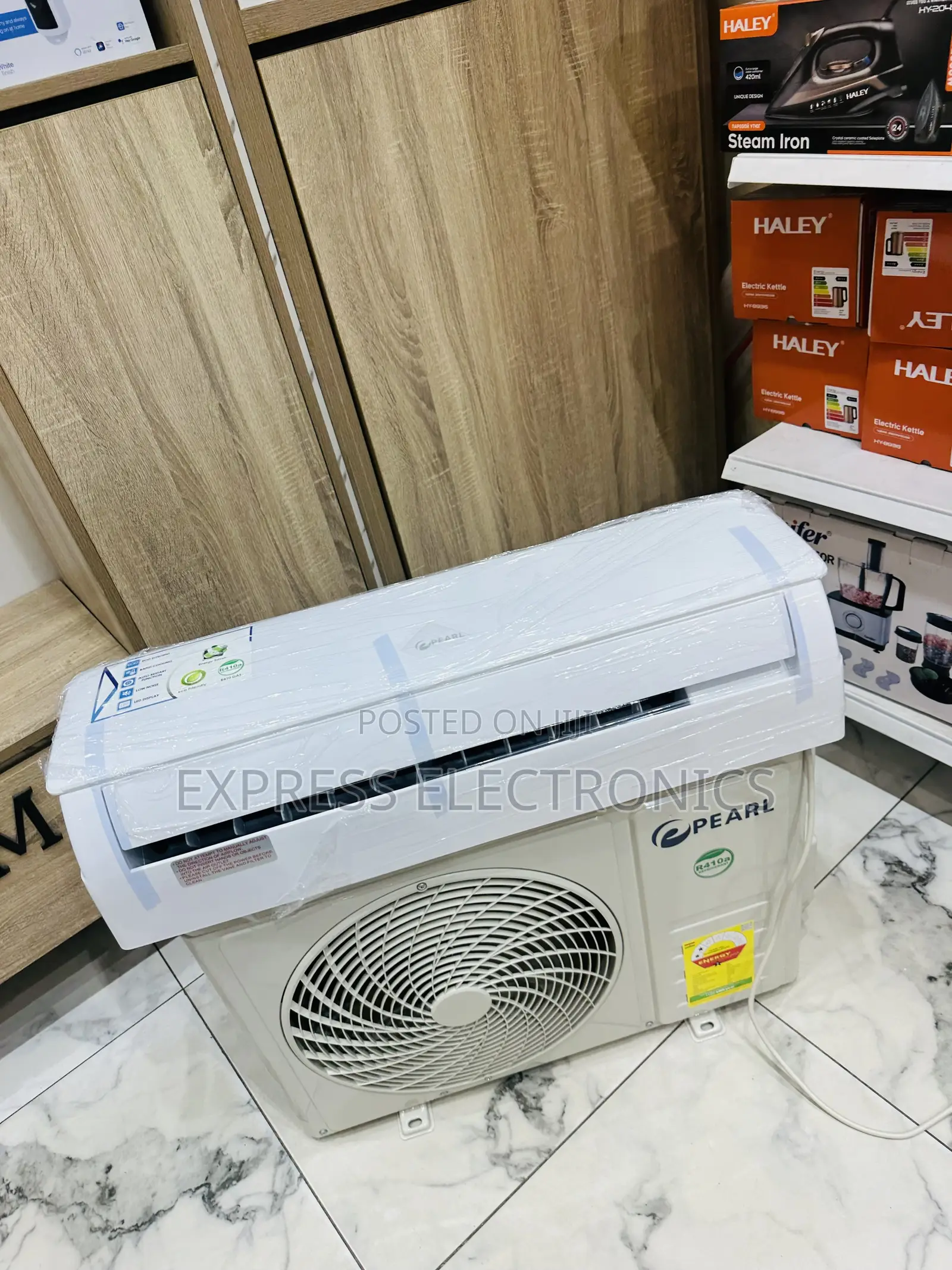 Best and New White Pearl 1.5hp Split R410 Gas Fresh Air Flow.