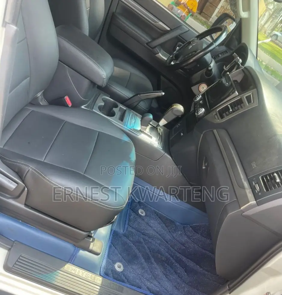 Mitsubishi Pajero 2020 White