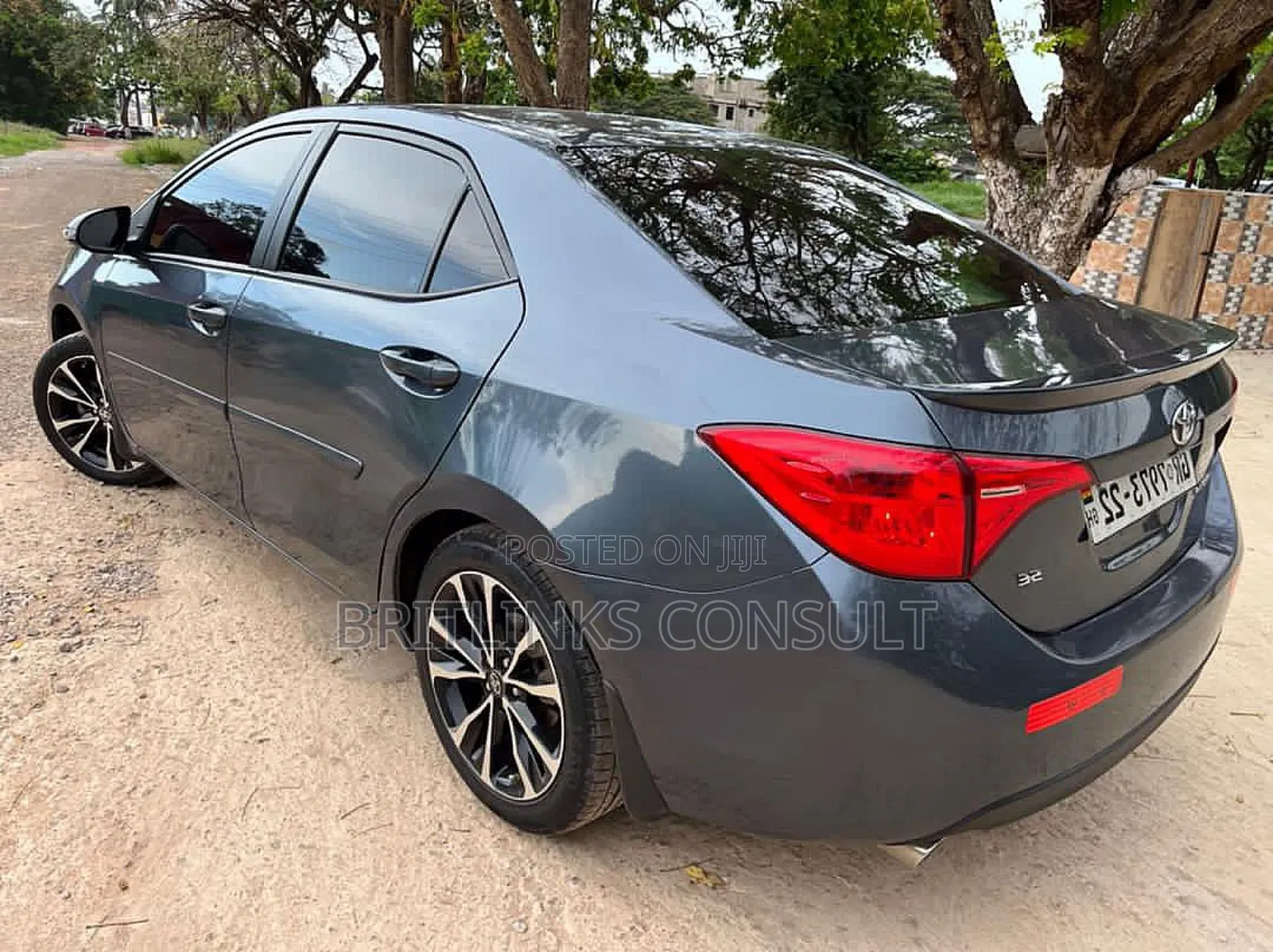 Available Salon Cars for Rentals Toyota Corolla!