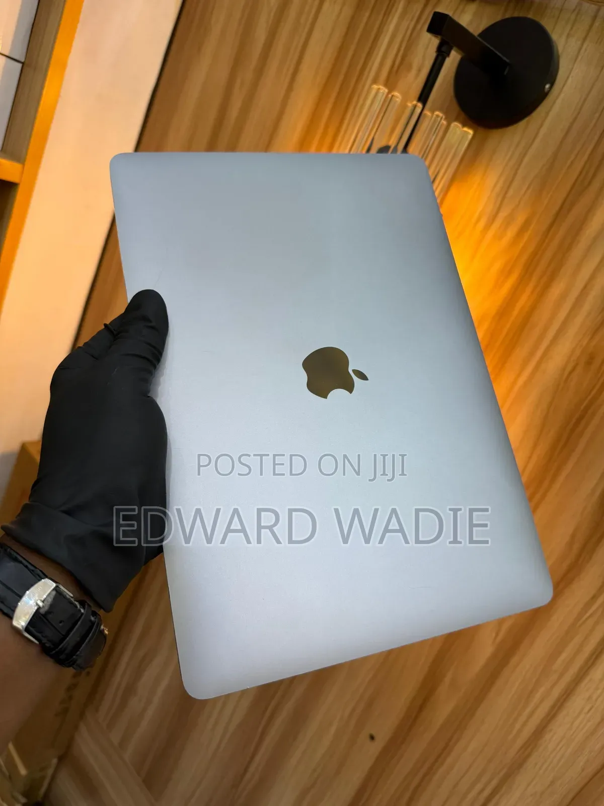 Laptop Apple MacBook Pro 2020 16GB Intel Core I5 eMMC 512GB