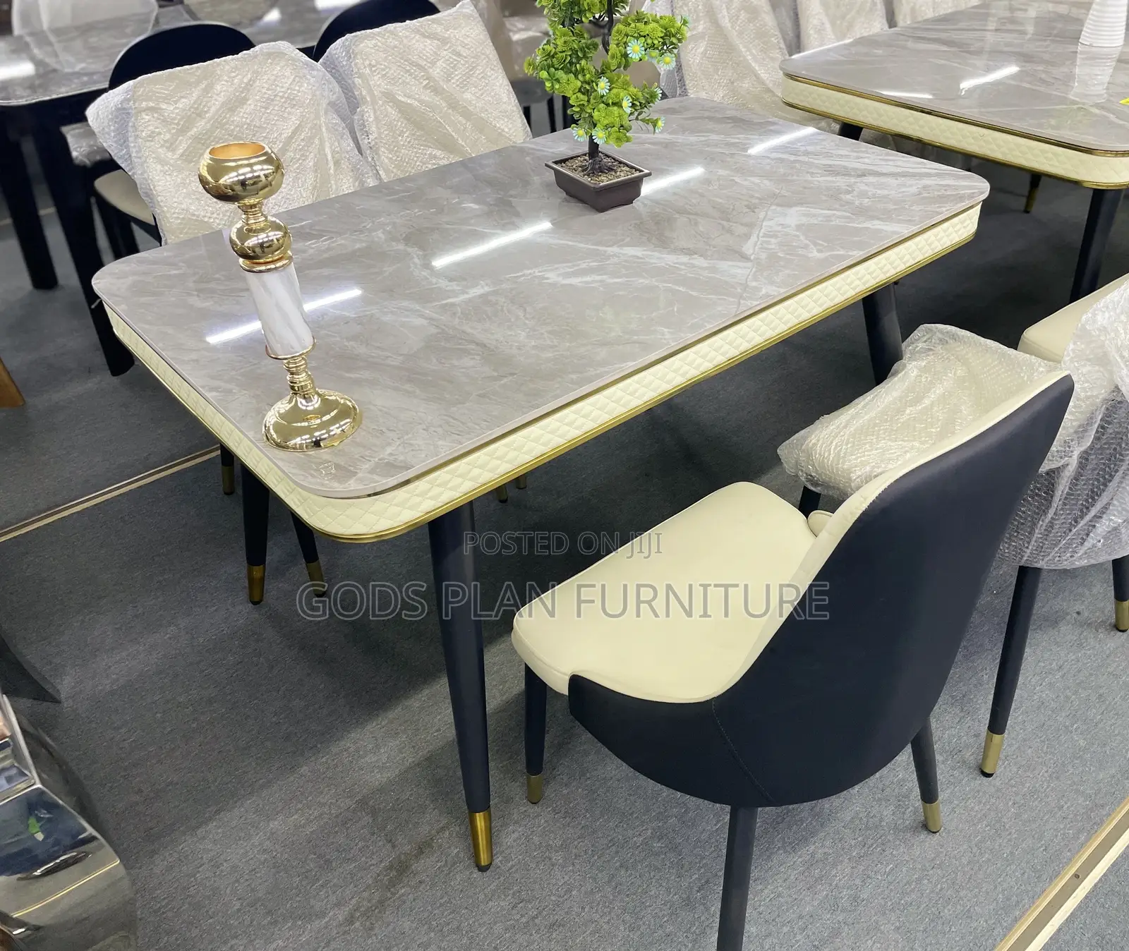 4 Seater Marble Dining Table