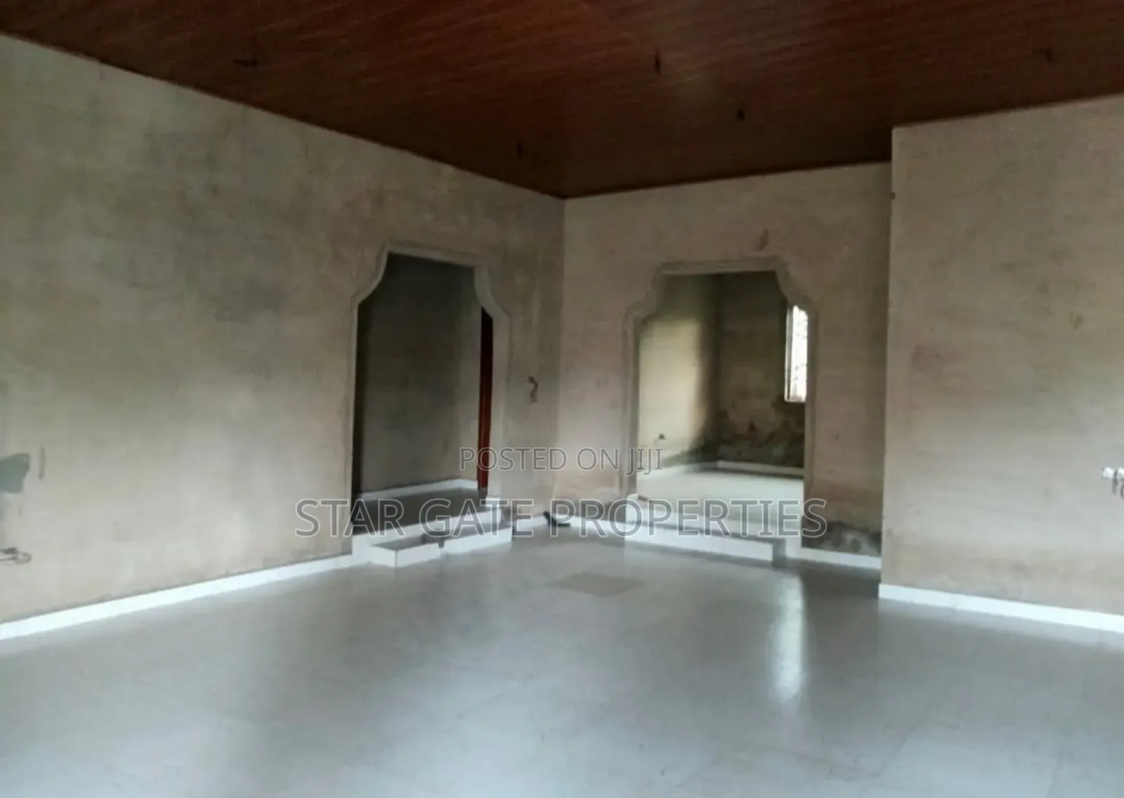 4bdrm House in Abuakwa, Kumasi Metropolitan for sale