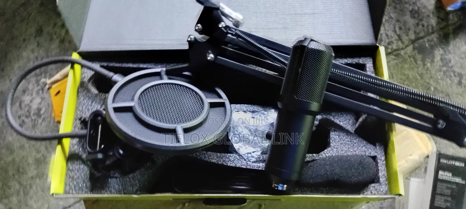 Streaming Microphone Q-Mic525 (Japan)