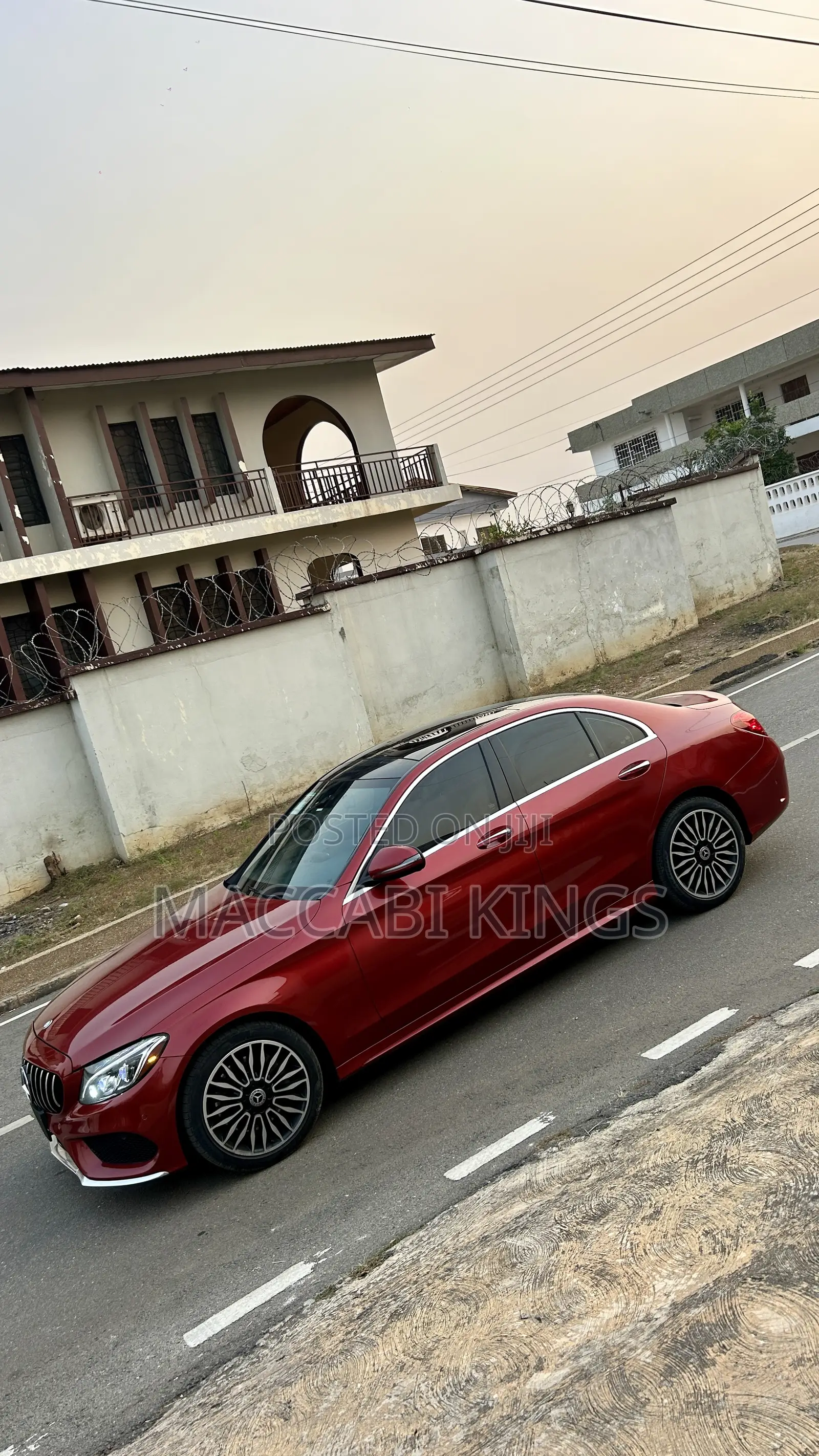 Mercedes-Benz C300 Luxury 4matic Sedan AWD (2.0L 4cyl 7A) 2017 Red