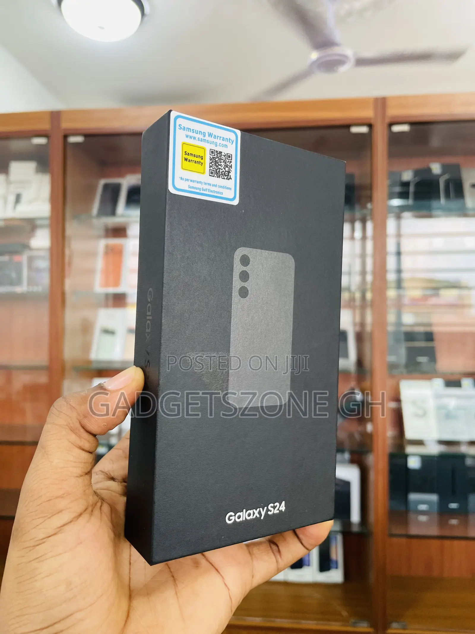 New Samsung Galaxy S24 128 GB Silver