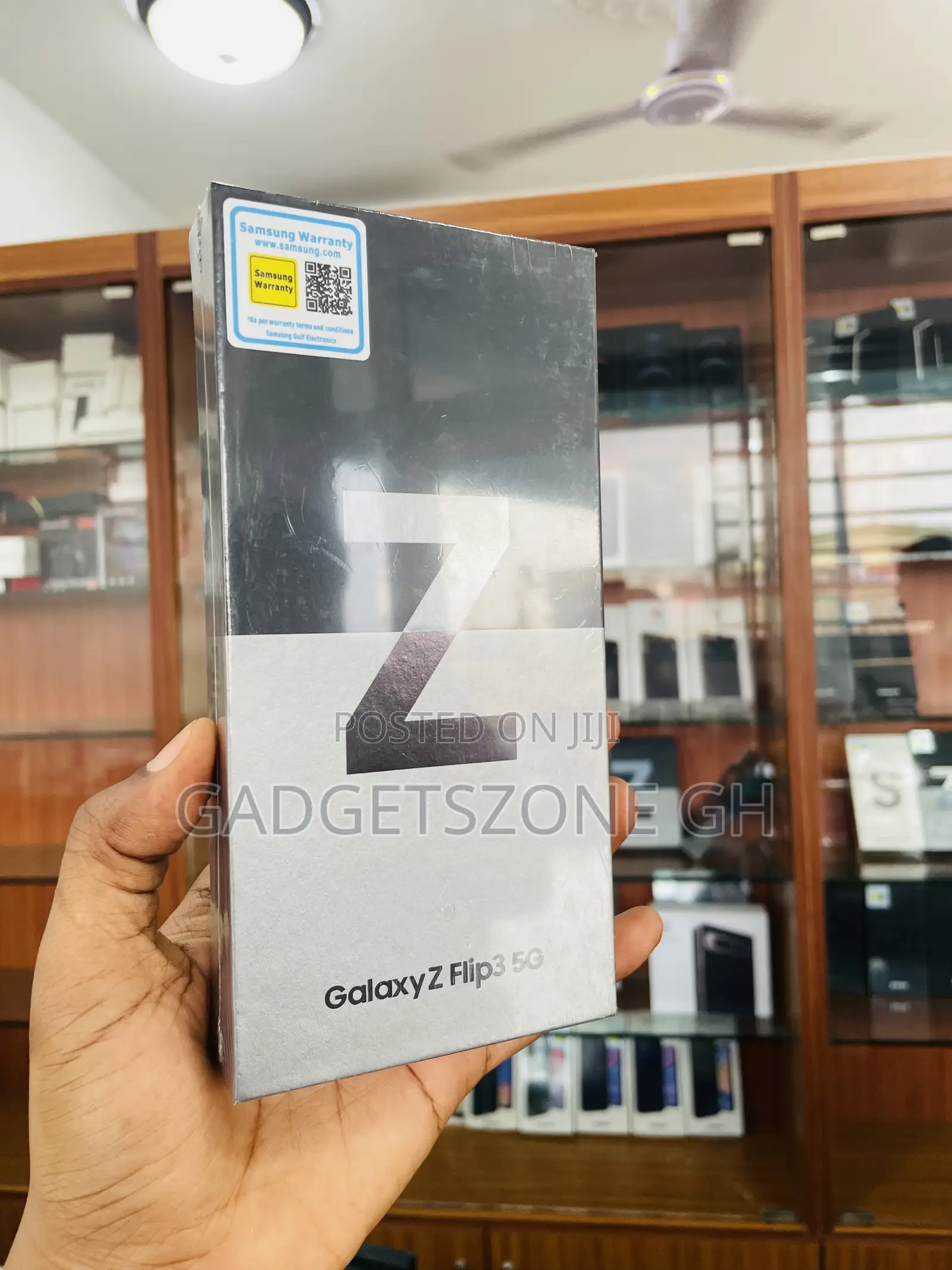 New Samsung Galaxy Z Flip3 5G 256 GB