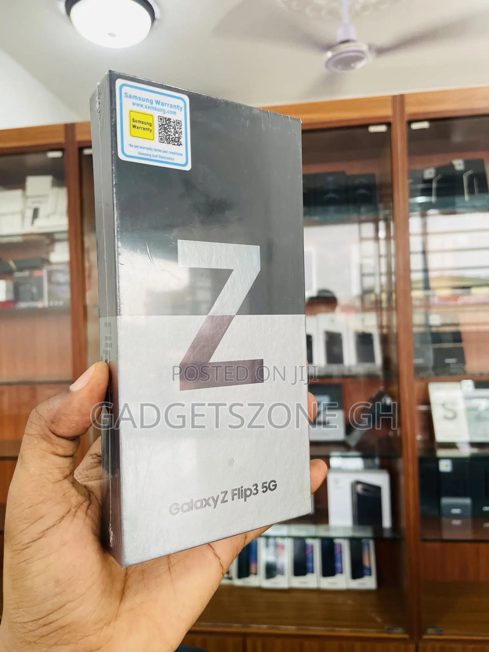 New Samsung Galaxy Z Flip3 5G 256 GB