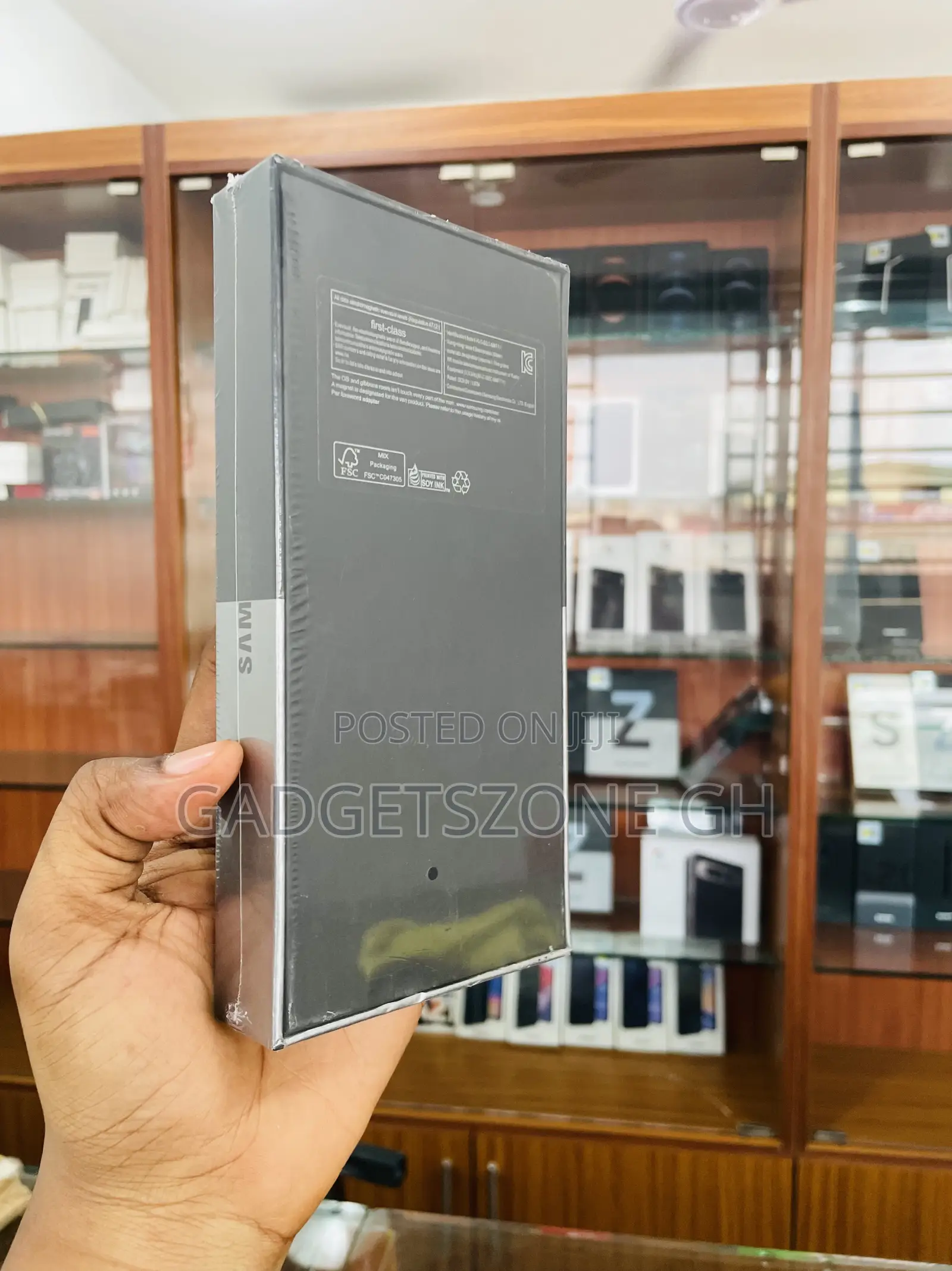 New Samsung Galaxy Z Flip3 5G 256 GB
