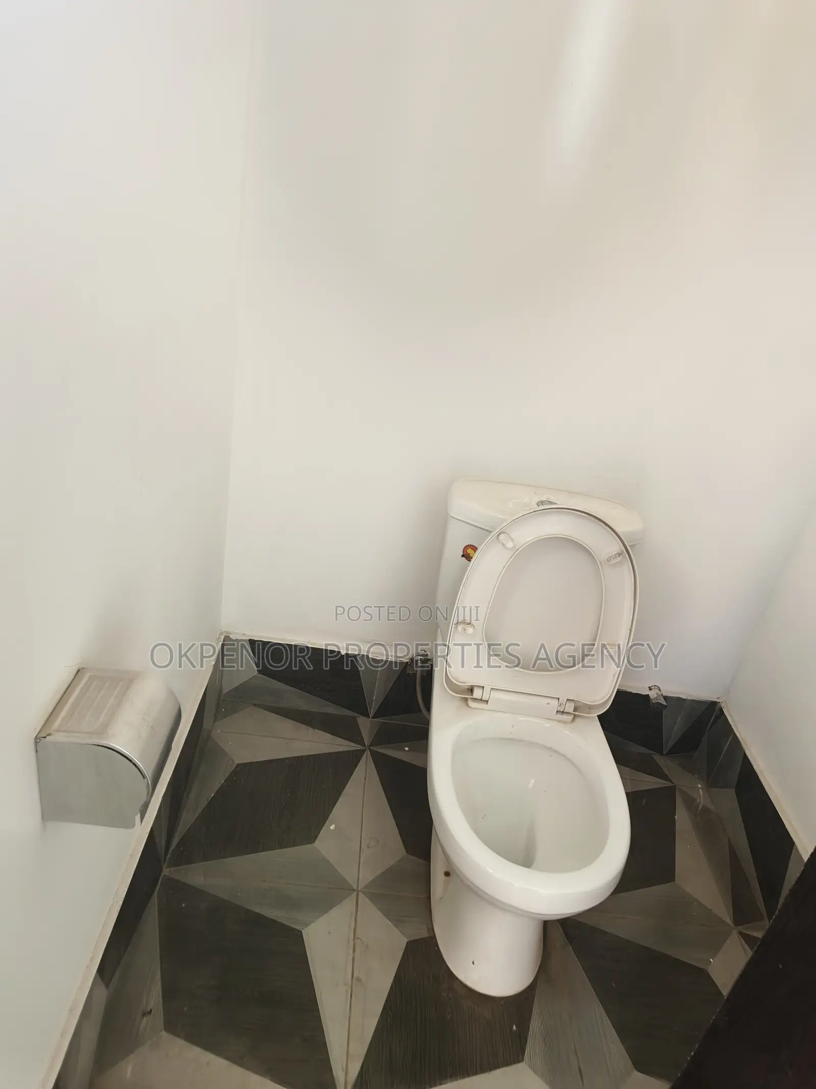 4bdrm House in Dawhenya, Tema Metropolitan for sale