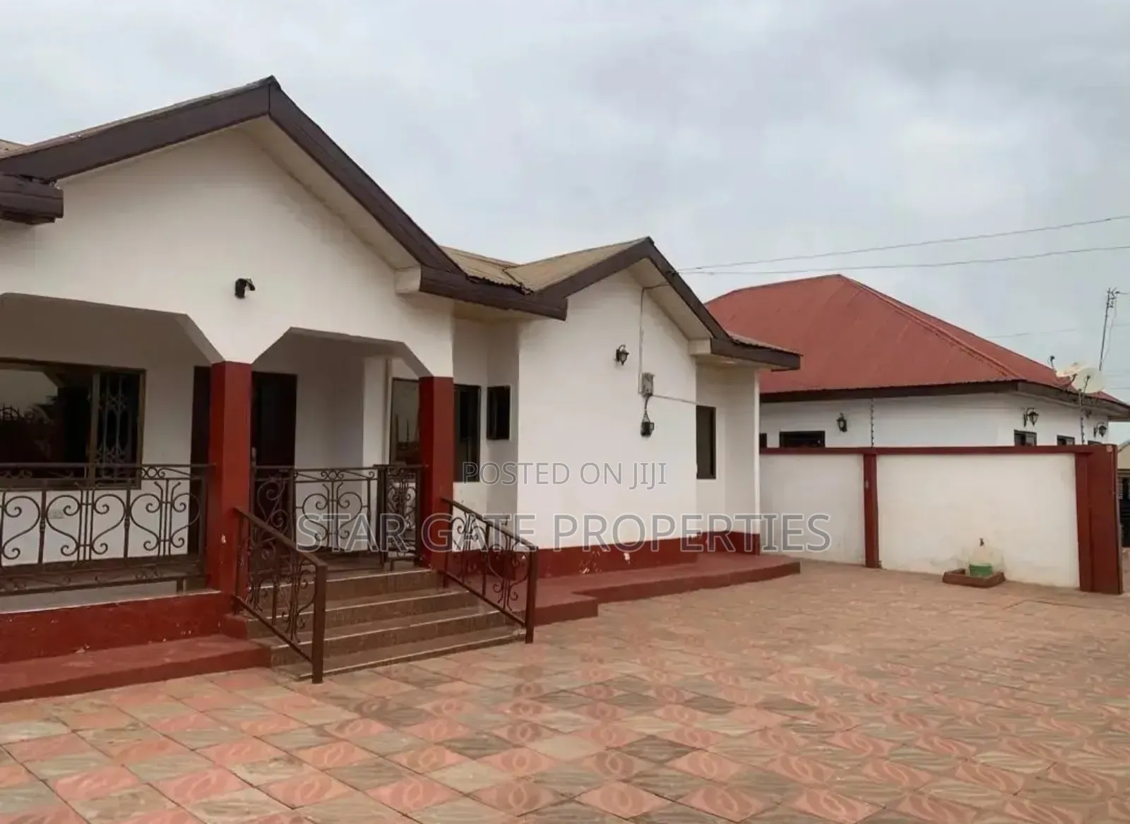 3bdrm House in Abuakwa Agogo, Kumasi Metropolitan for sale
