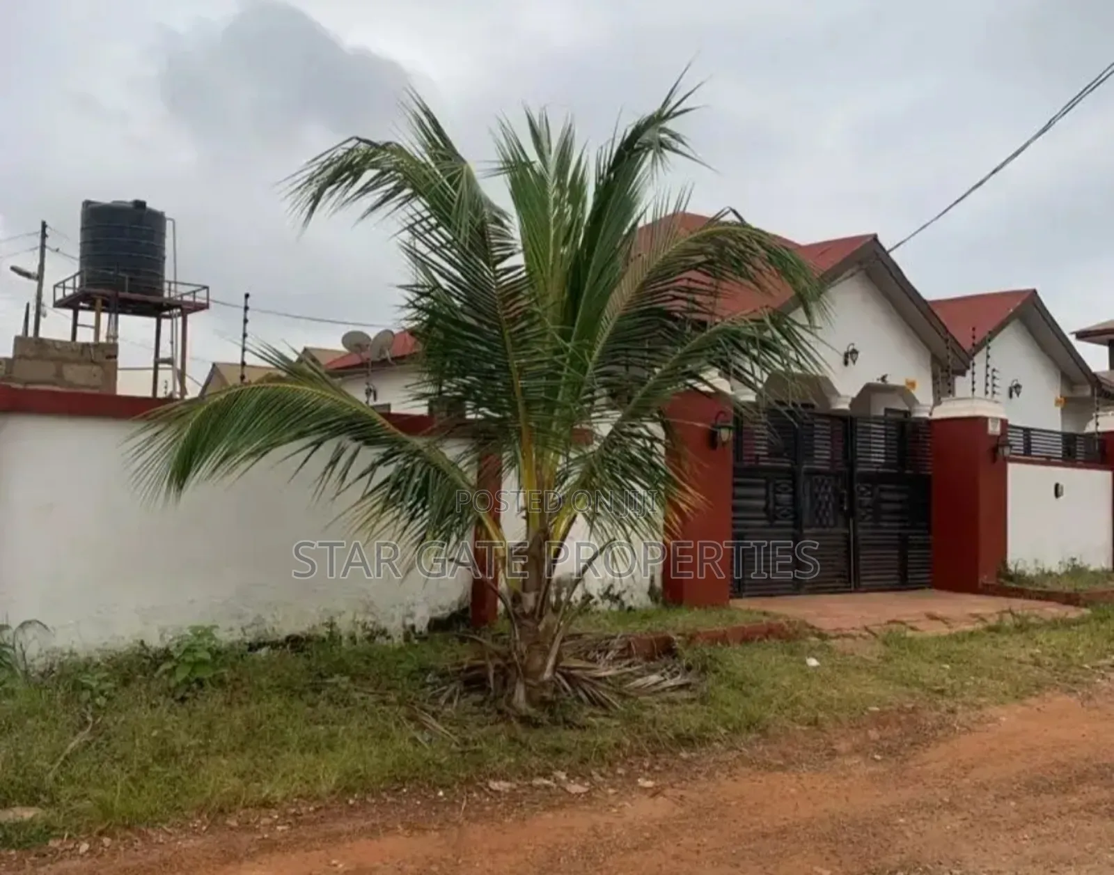3bdrm House in Abuakwa Agogo, Kumasi Metropolitan for sale