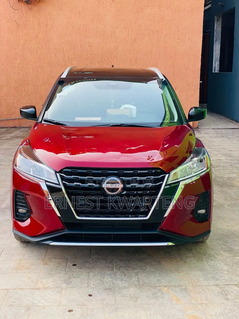Nissan Kicks 2023 Red