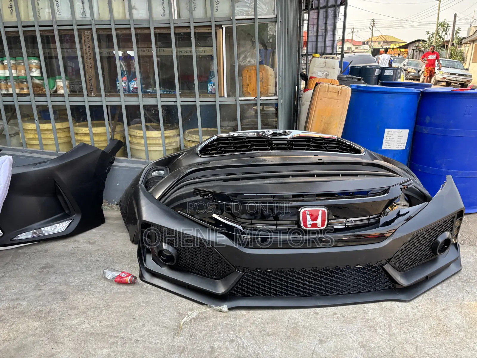 Honda Civic 2016- 2020 Hatchback. Bumper Available