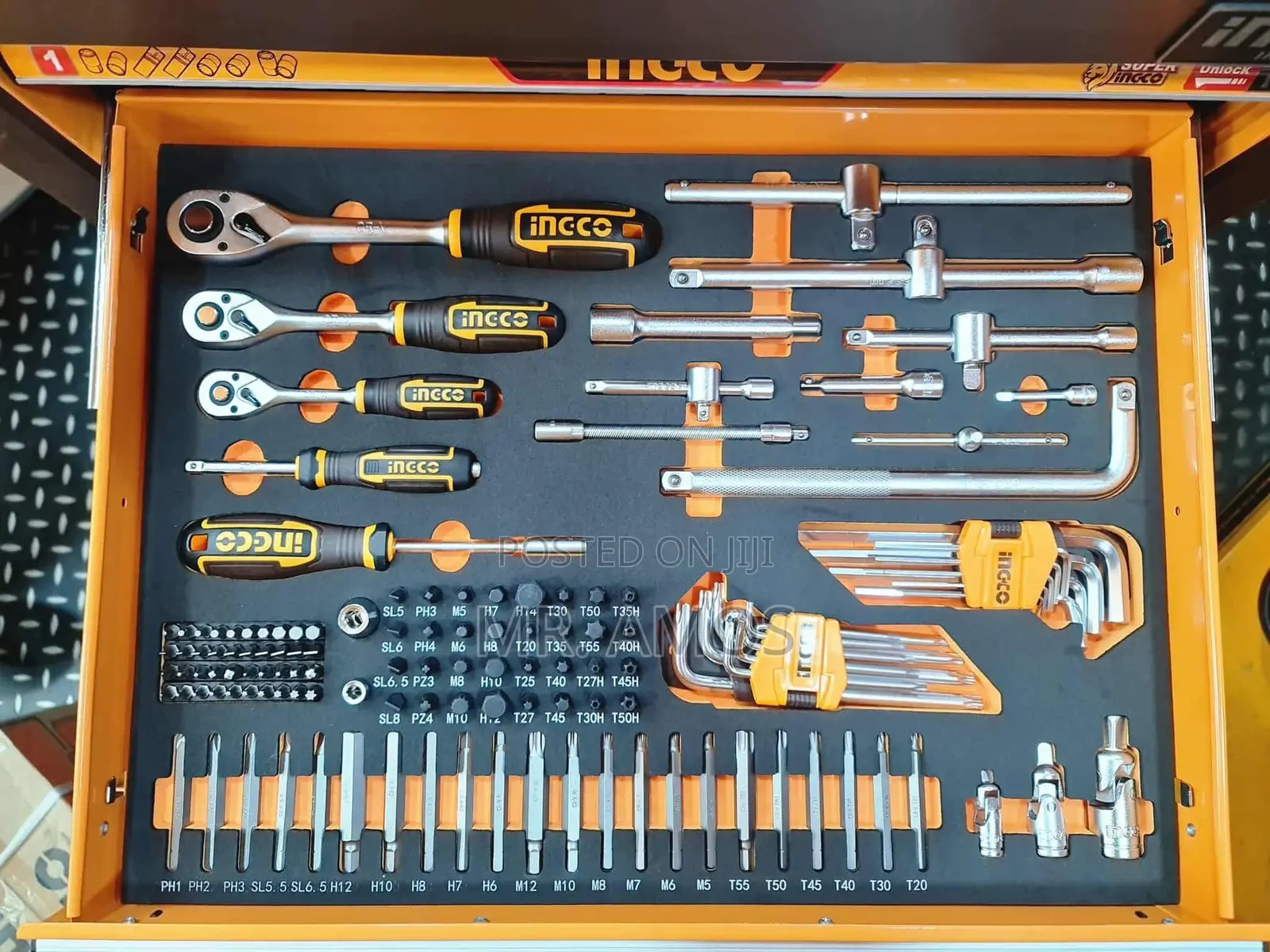 288 Pieces Mechanic Toolbox + 1350n.M Impact Wrench - Htcs282882