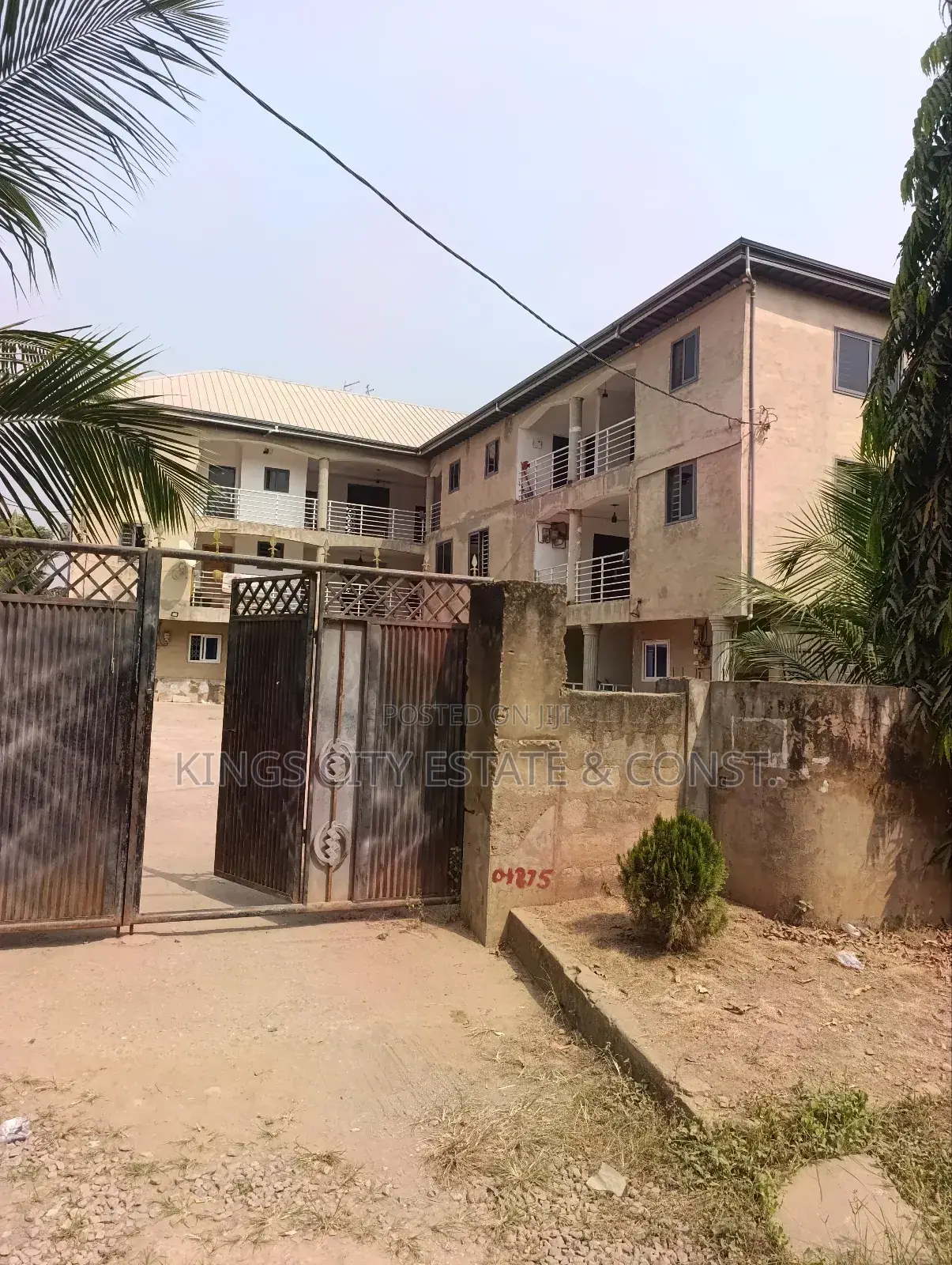 20bdrm Apartment in Dobro, Amasaman for sale