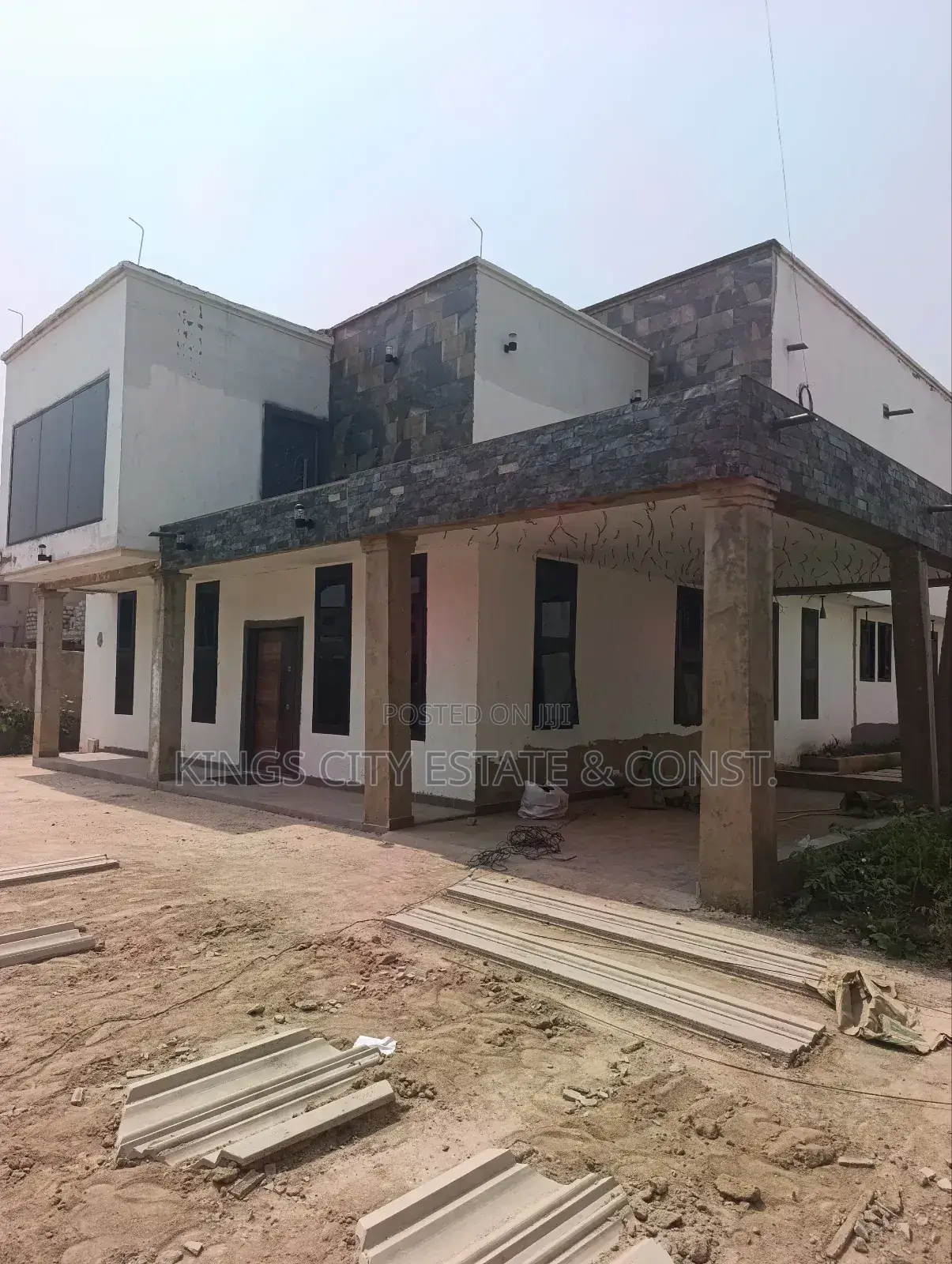 4bdrm House in Odumasi Estate, Ablekuma for sale