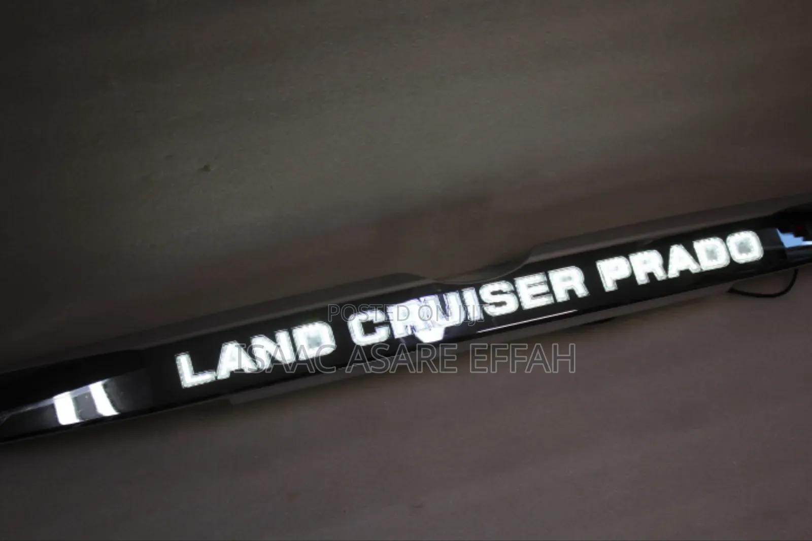 Land Cruiser Prado Boot Light