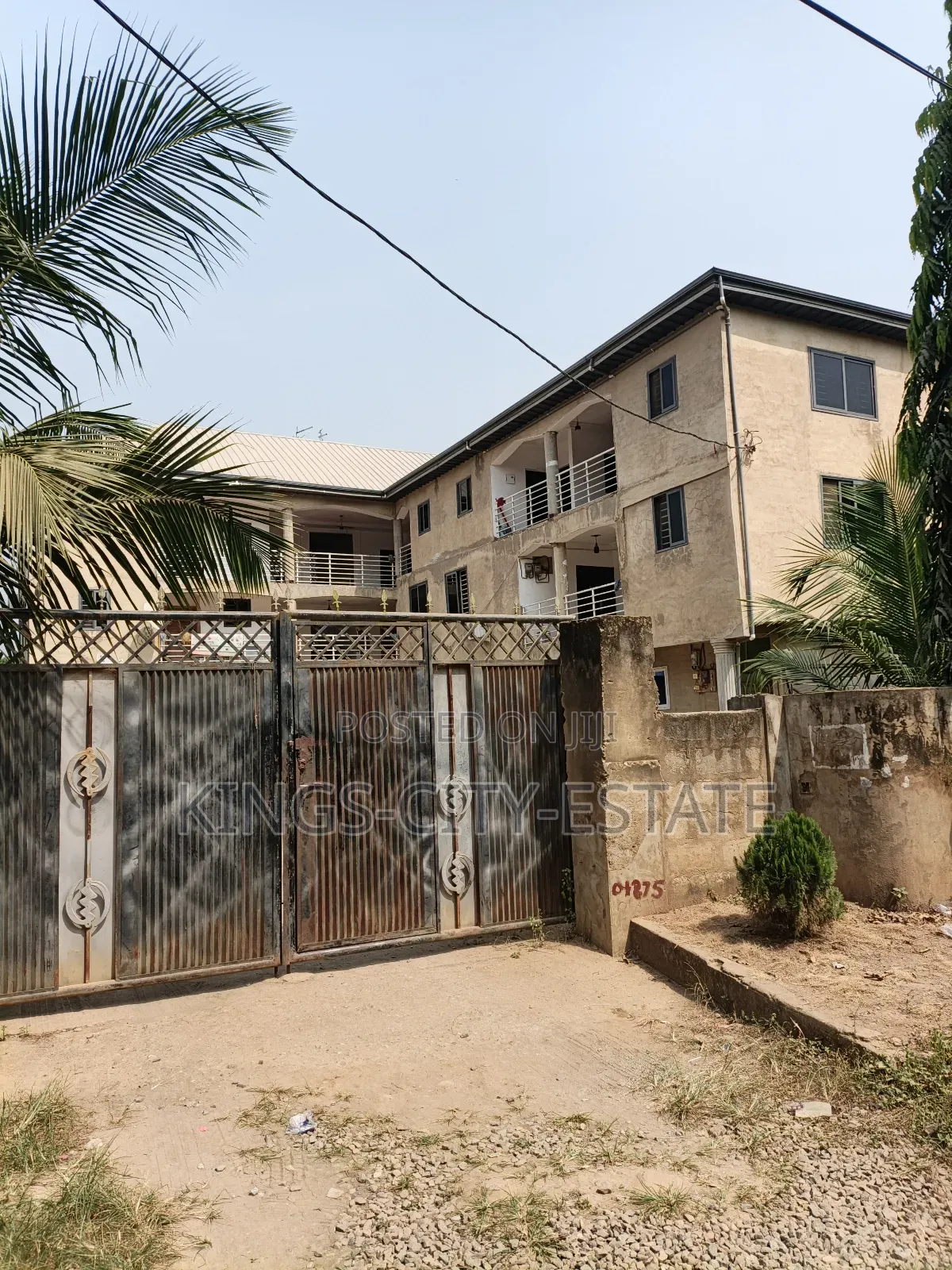 20bdrm Apartment in Amasaman Dobro for sale