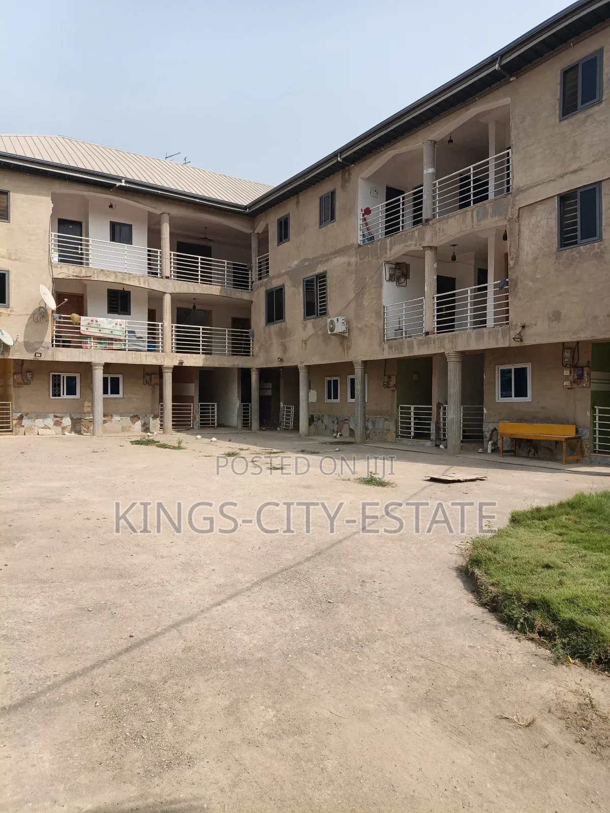20bdrm Apartment in Amasaman Dobro for sale