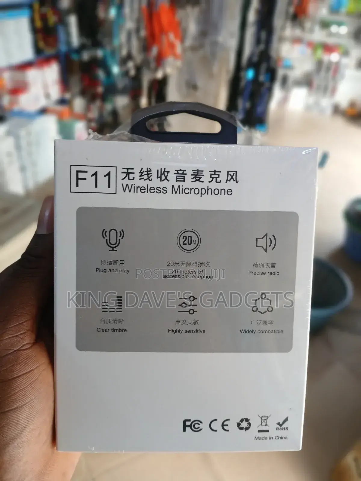 F11-2 Wireless Microphone - 3-in-1 Lavalier Mic