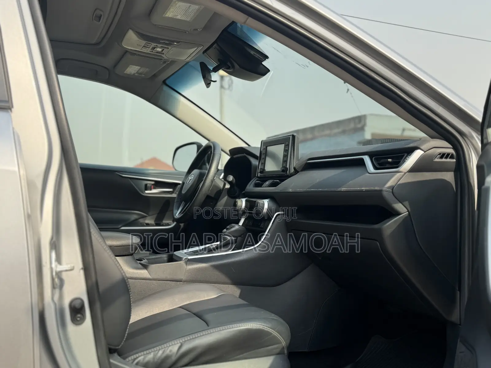 Toyota RAV4 XLE Premium AWD 2020 Silver