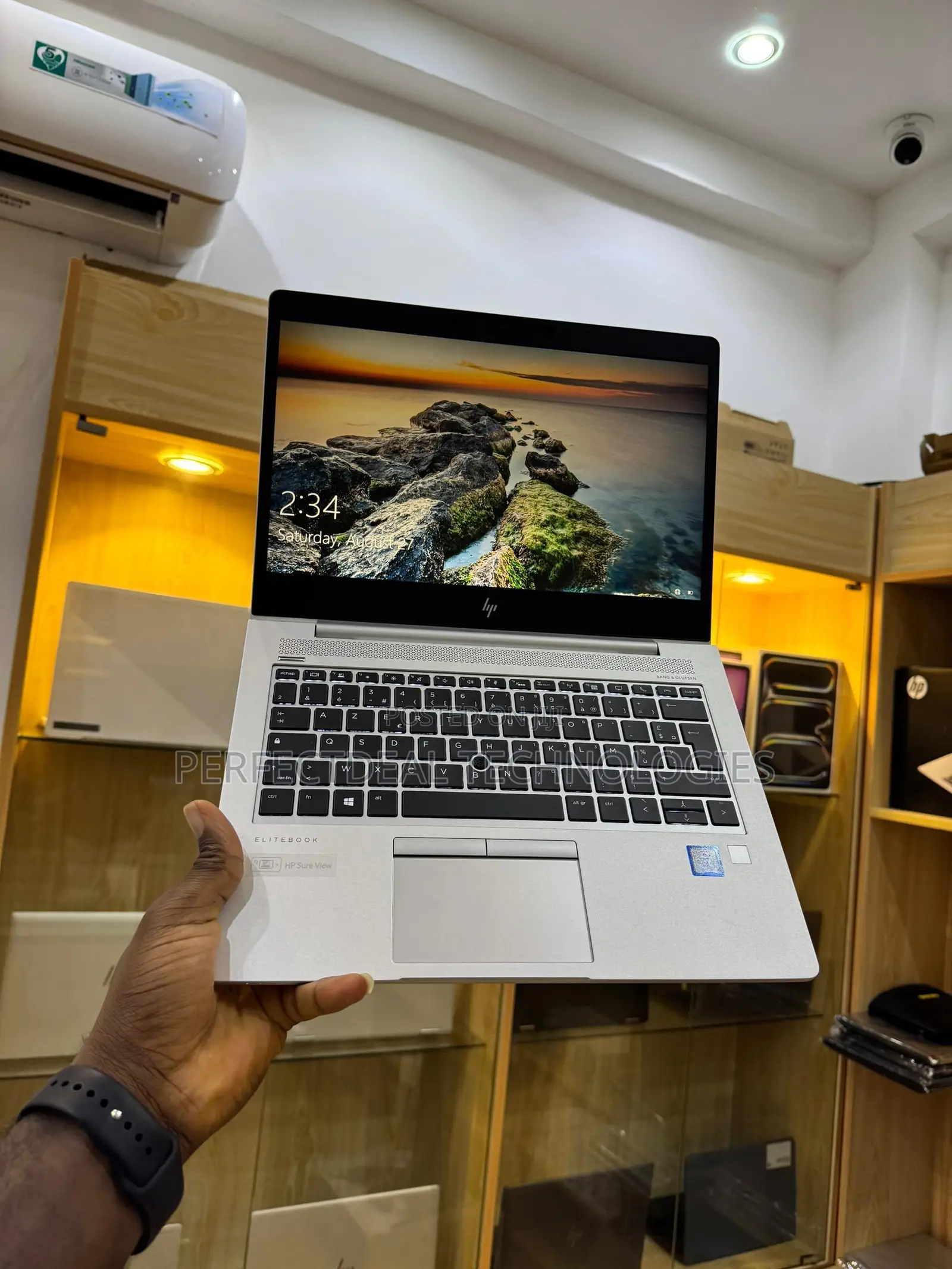 New Laptop HP EliteBook 830 G6 8GB Intel Core i5 SSD 256GB
