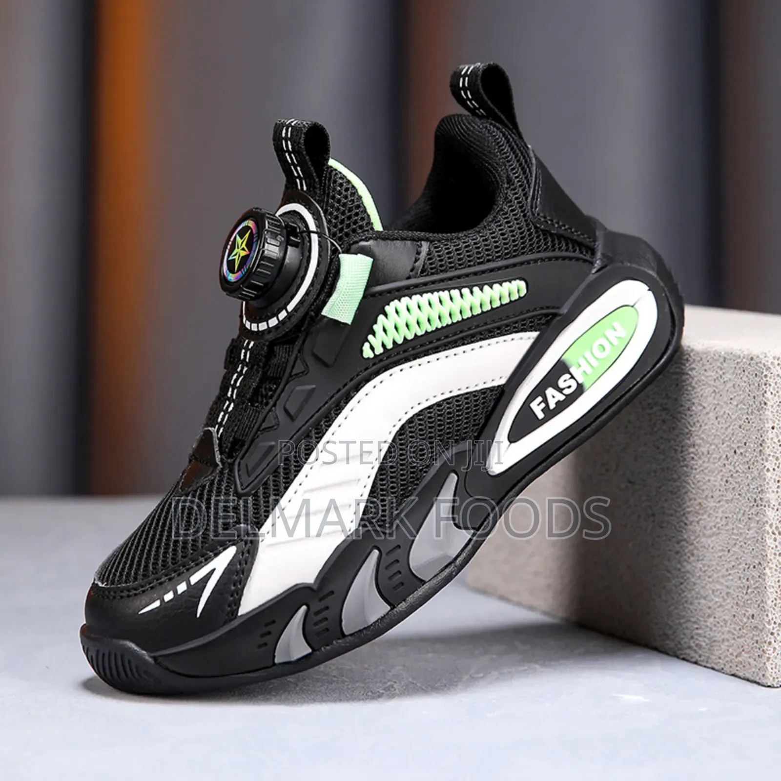 Sneakers or Canvas Shoes