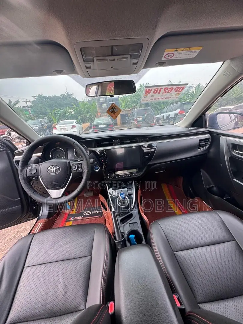 Toyota Corolla 2017 Black