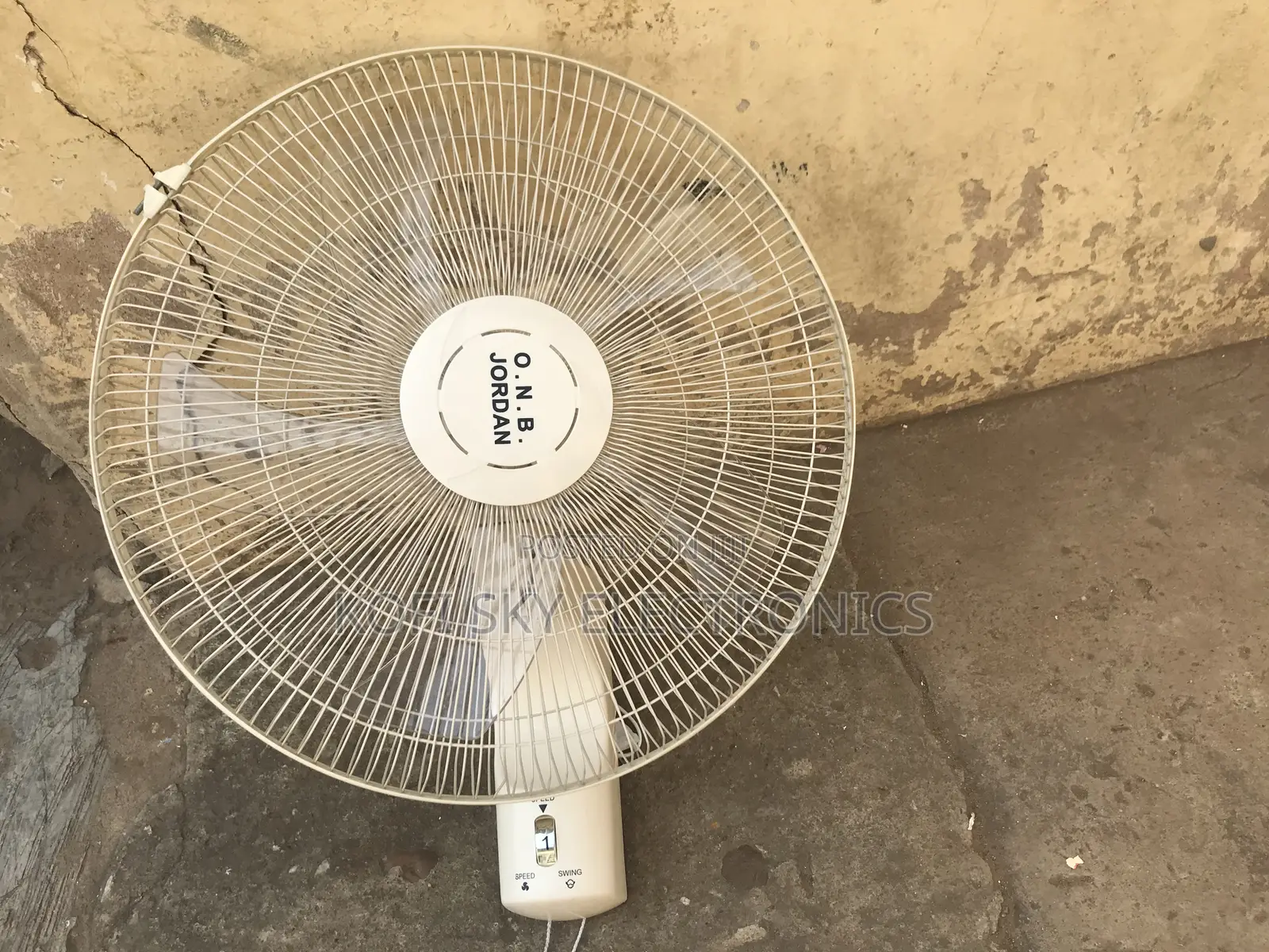 Massive Jordan 18inch Wall Fan