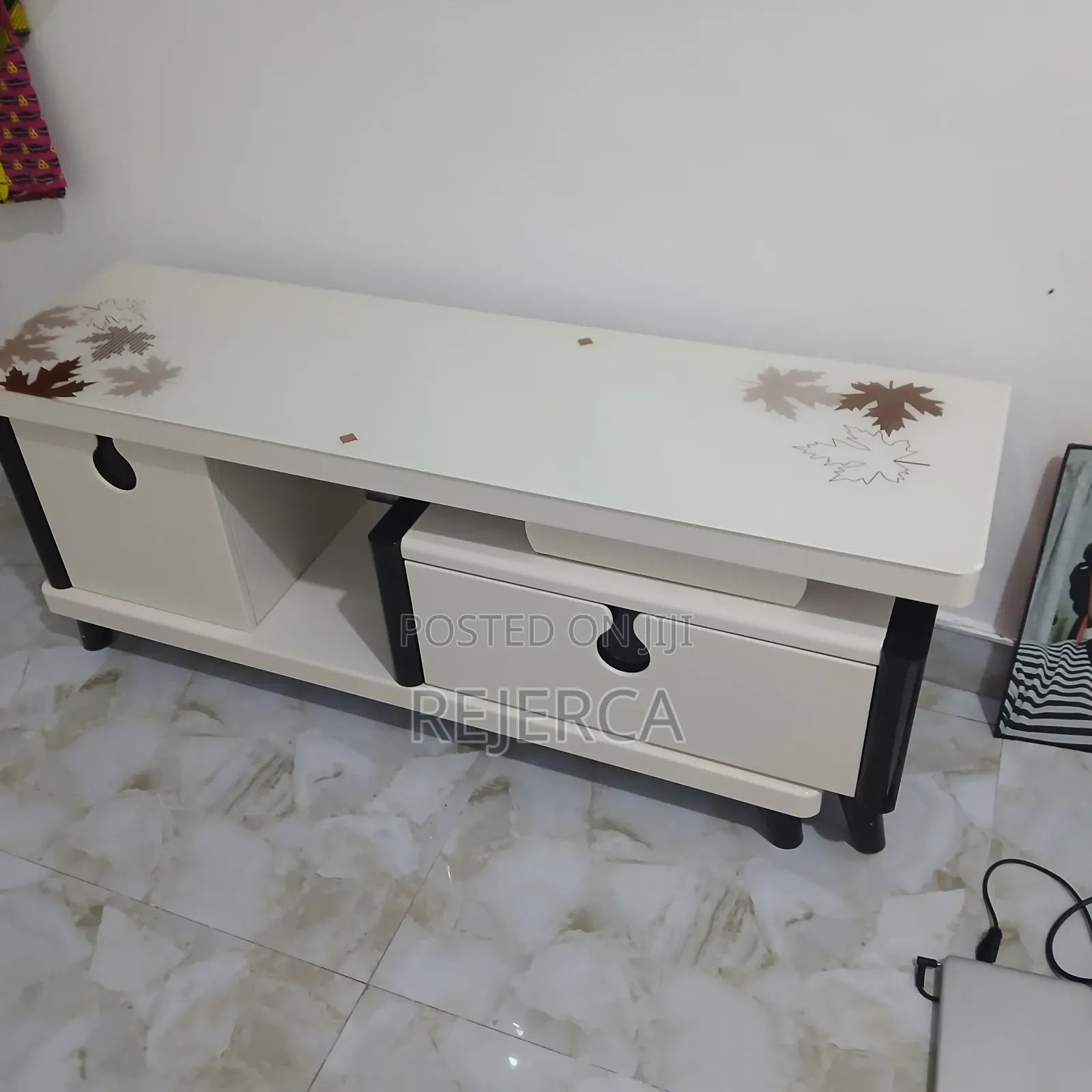 Portrait Tv Stand With Drawer