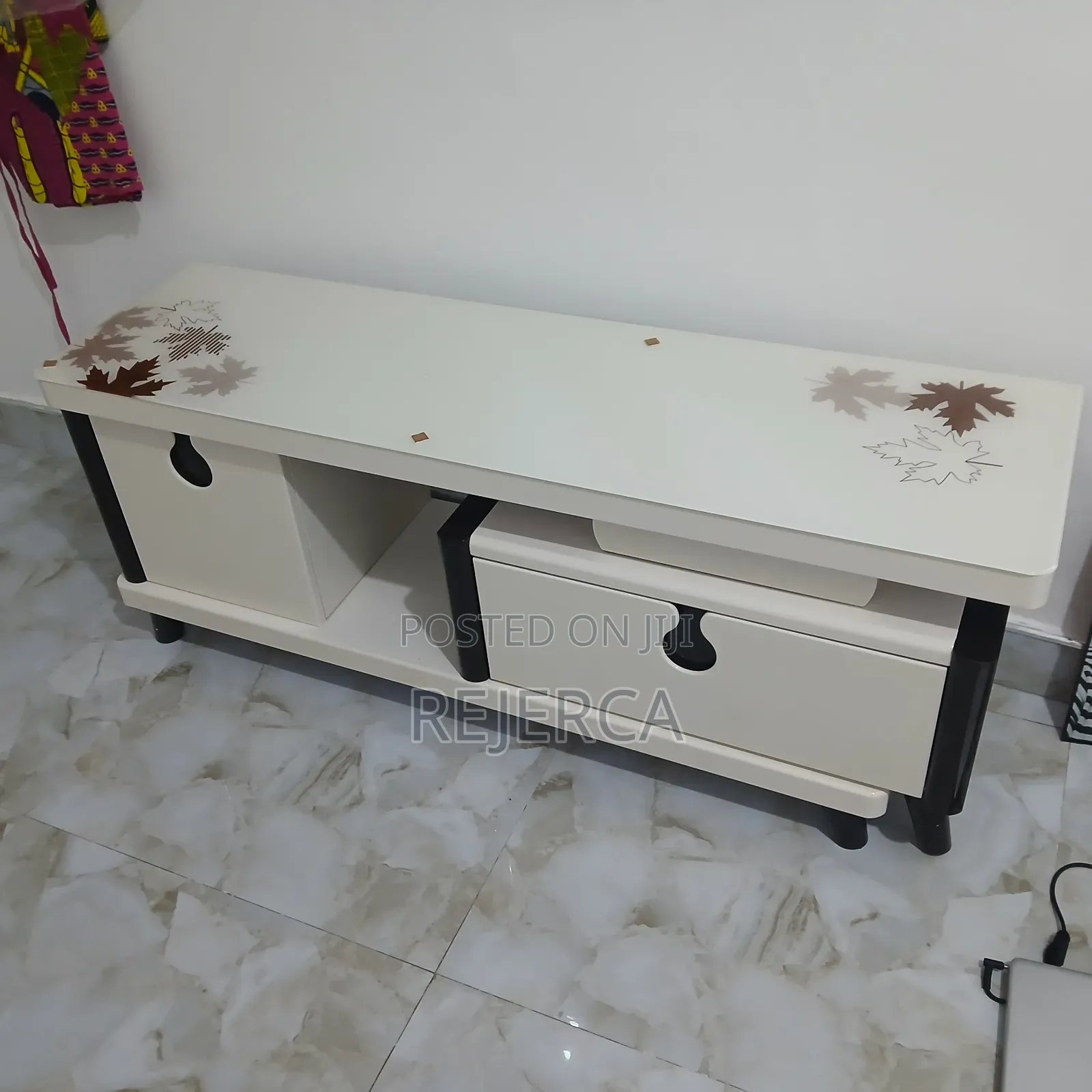 Portrait Tv Stand With Drawer