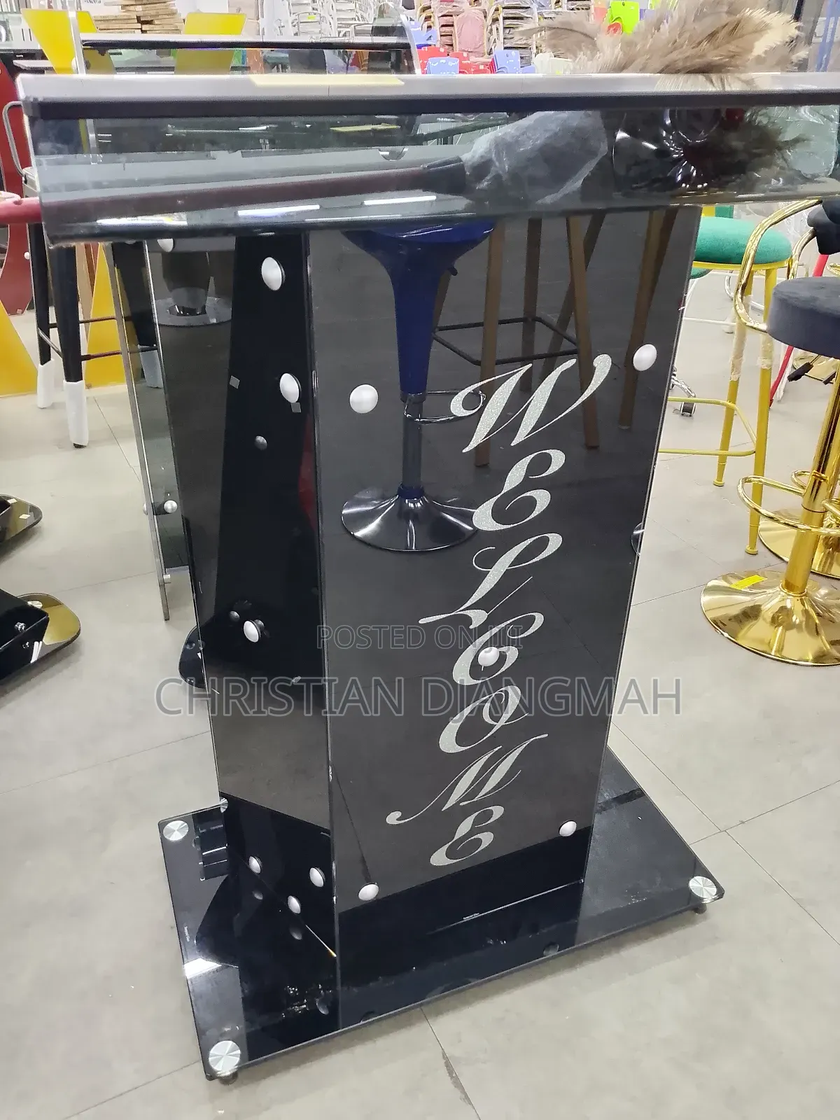 Quality Glass Pulpit